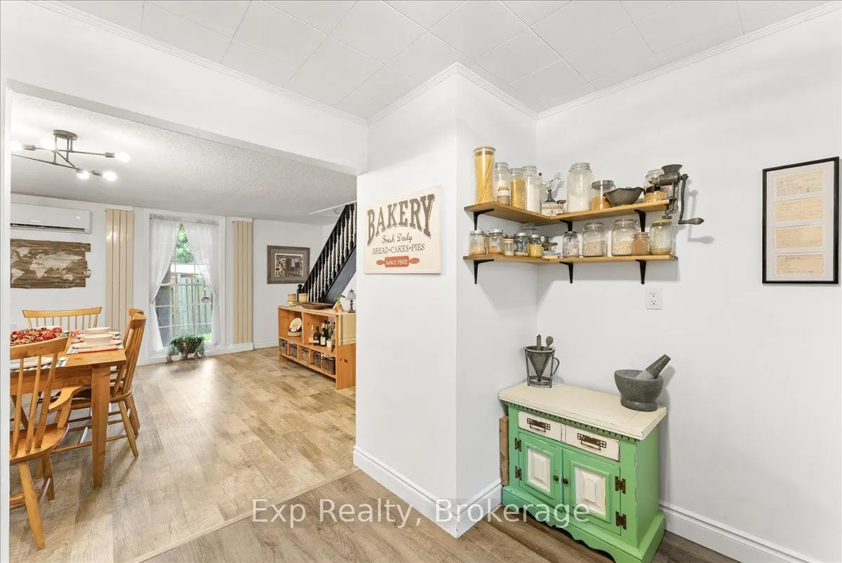 26 Sherbourne Street N