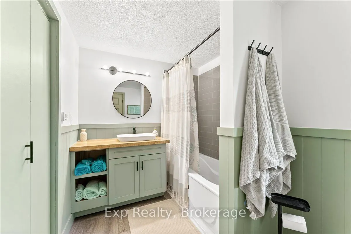 26 Sherbourne Street N