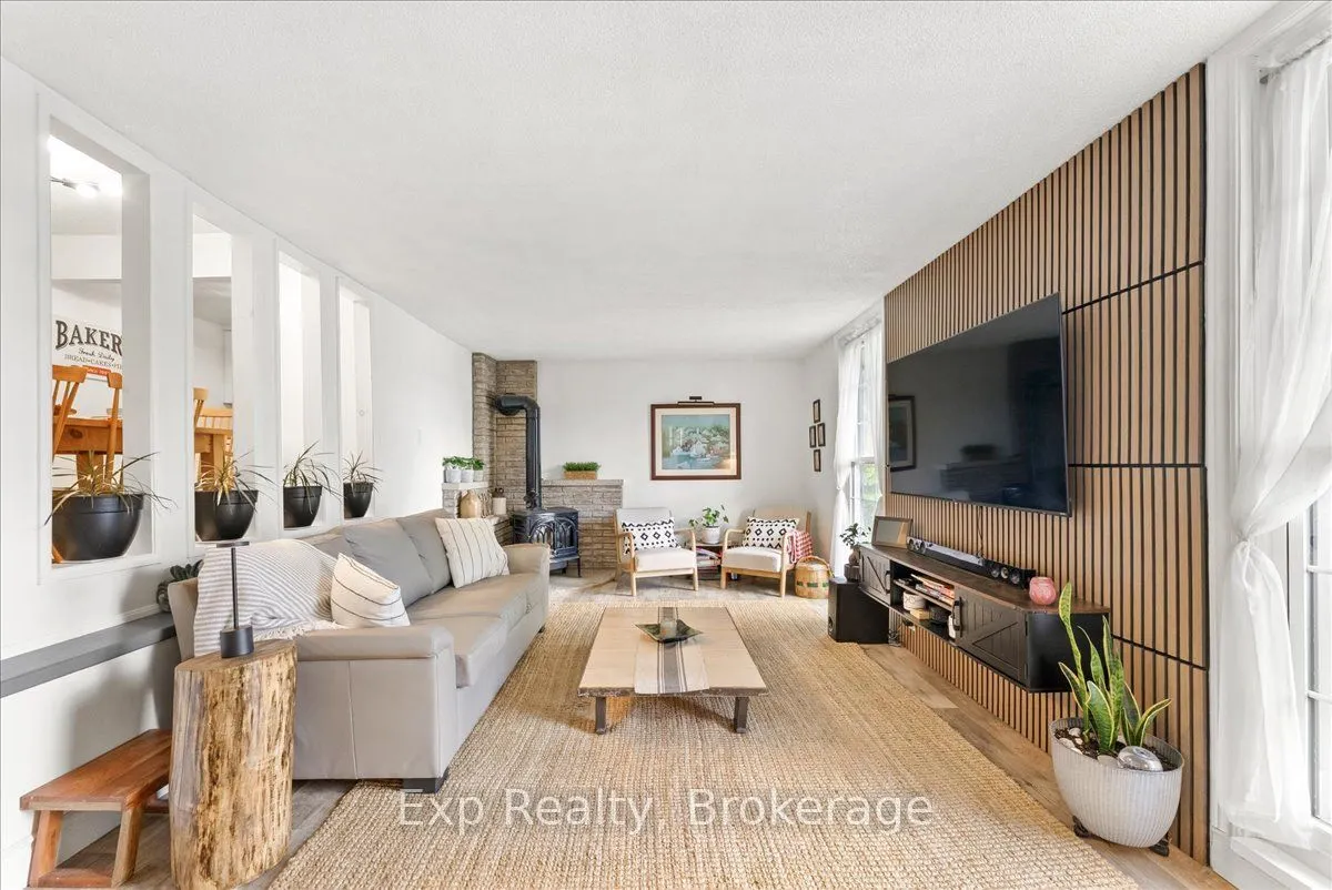 26 Sherbourne Street N