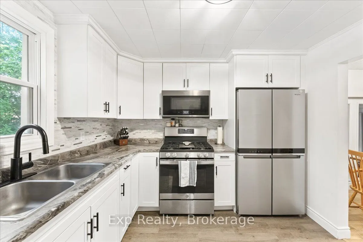 26 Sherbourne Street N