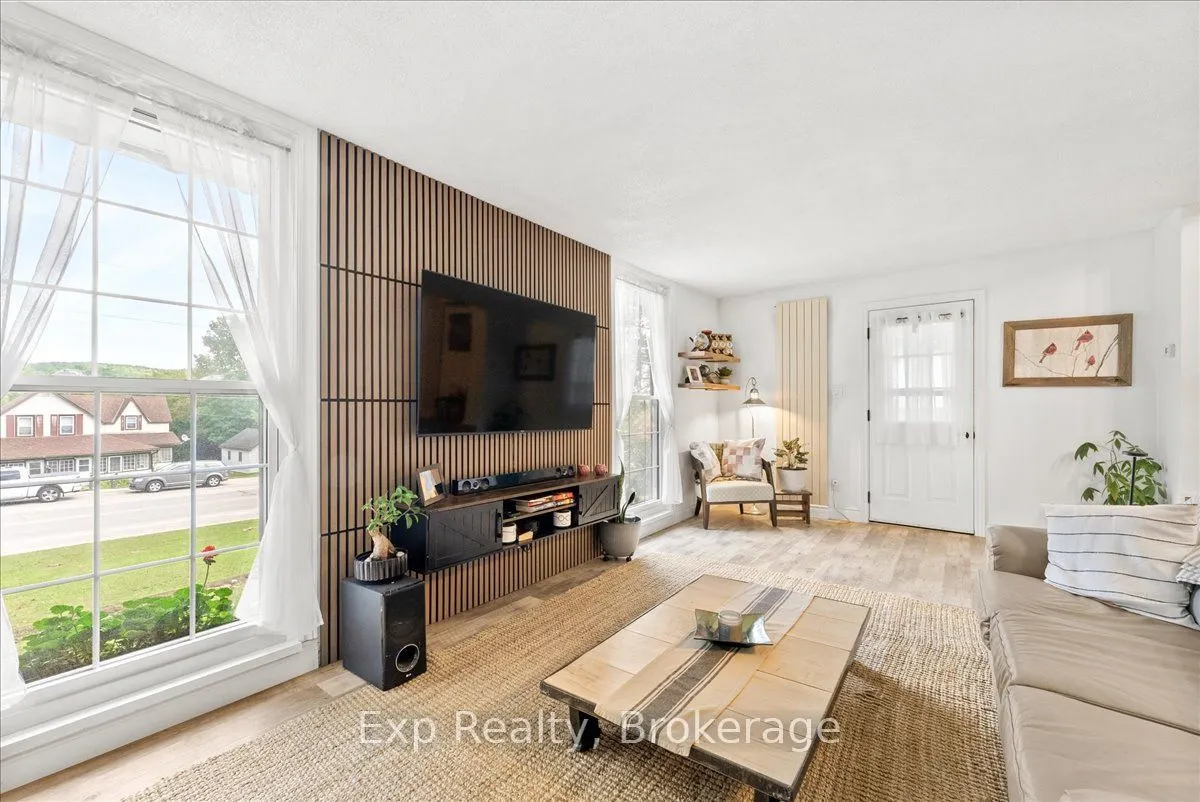 26 Sherbourne Street N