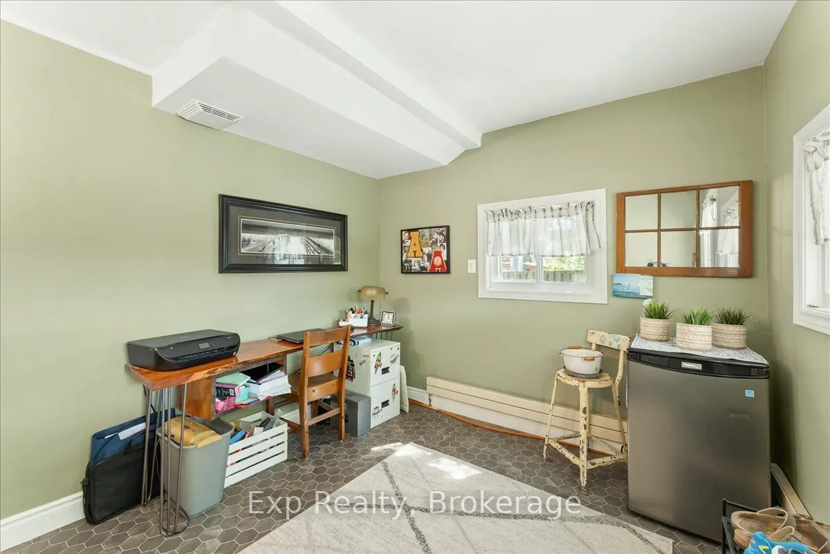 26 Sherbourne Street N
