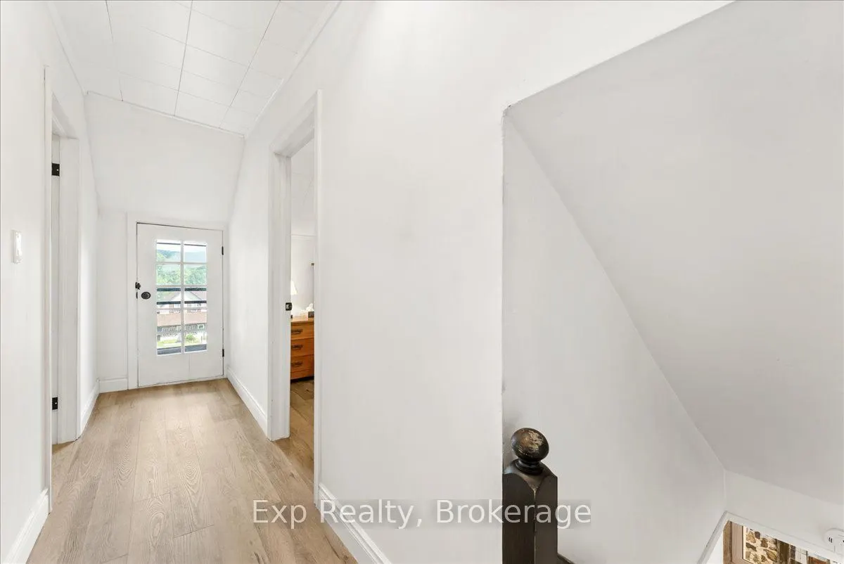 26 Sherbourne Street N