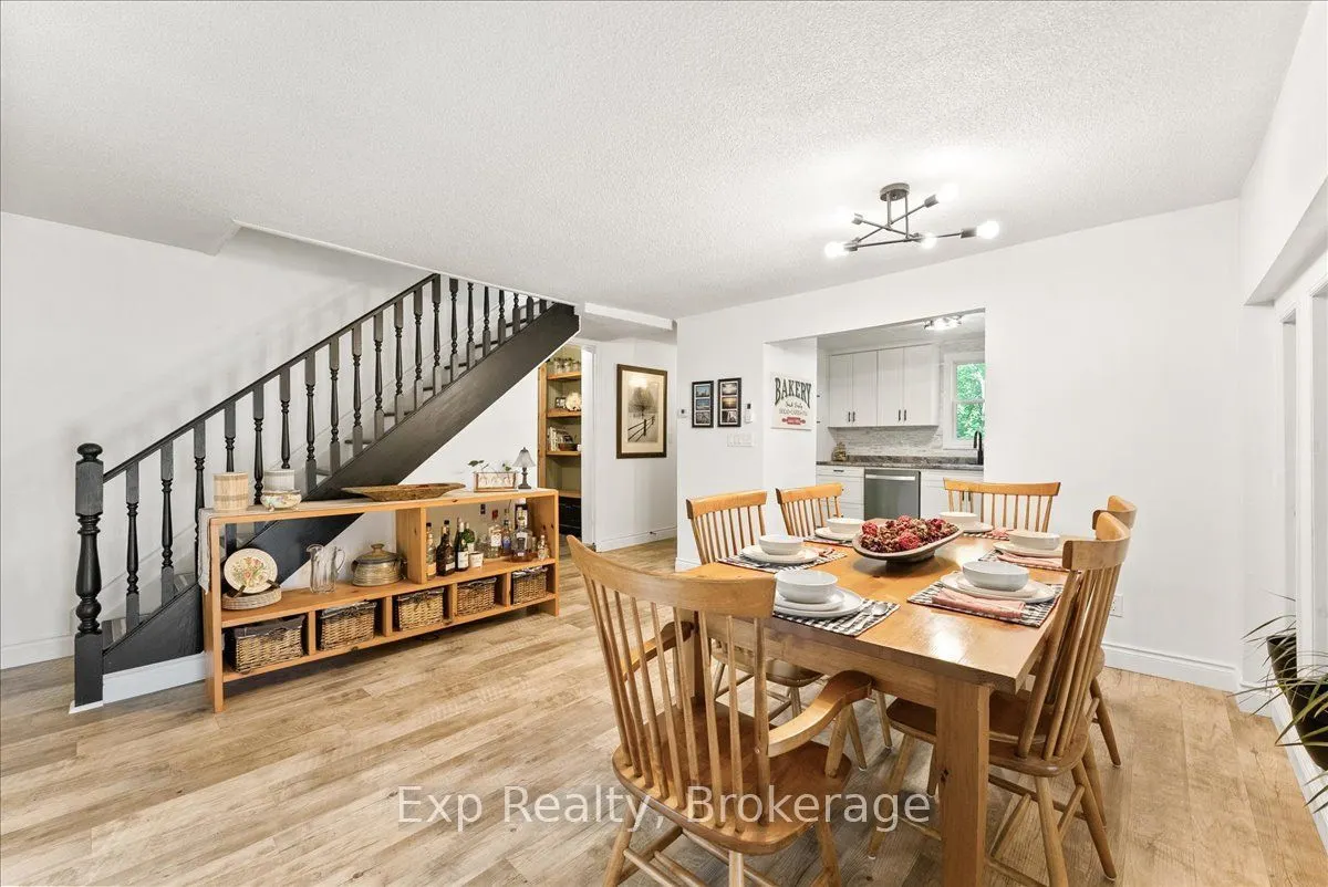 26 Sherbourne Street N