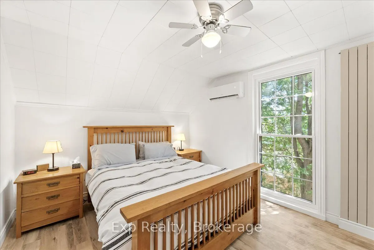 26 Sherbourne Street N