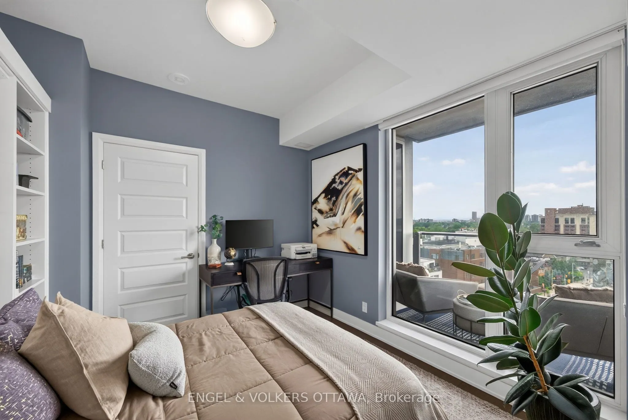 1035 Bank Street #1103