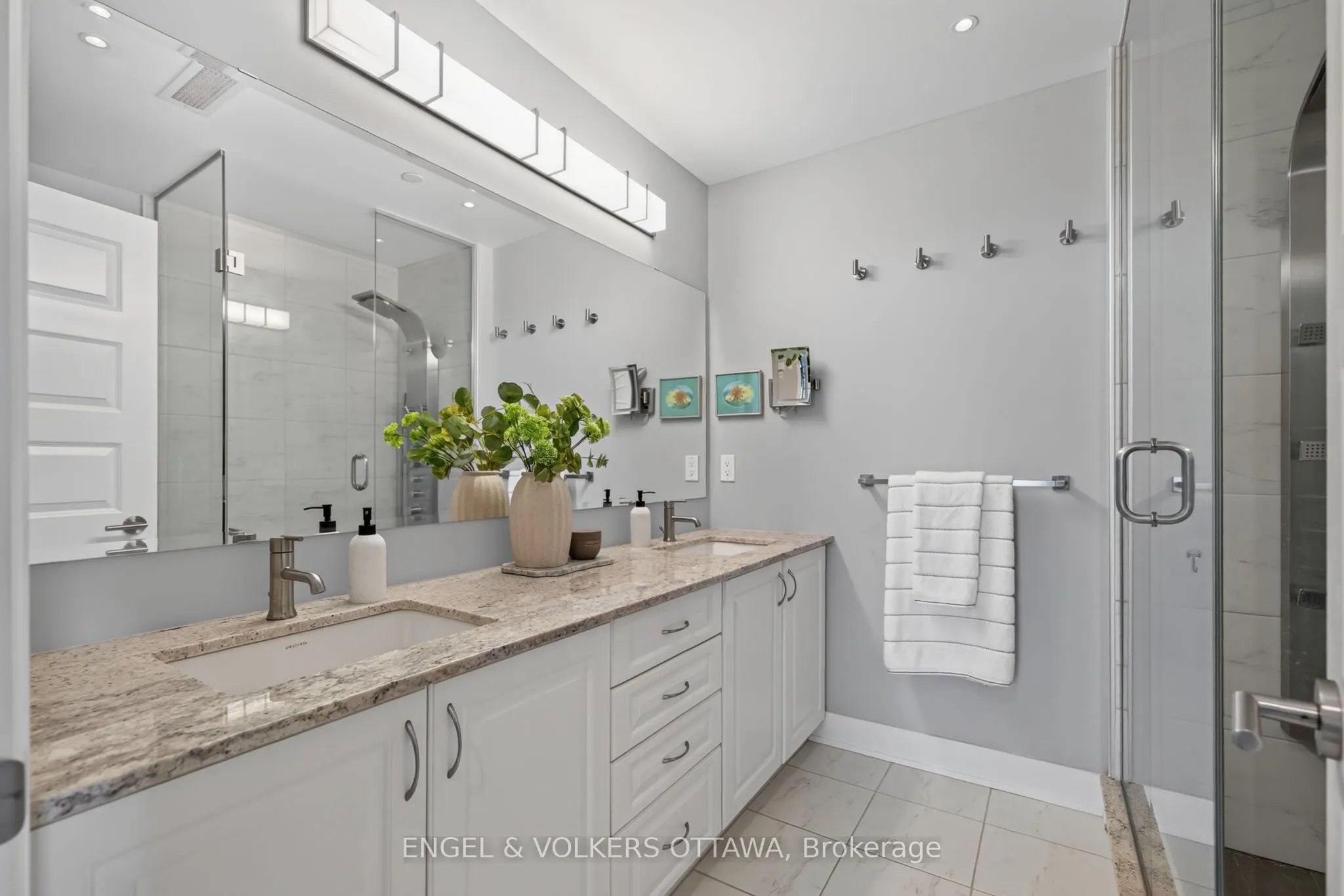 1035 Bank Street #1103