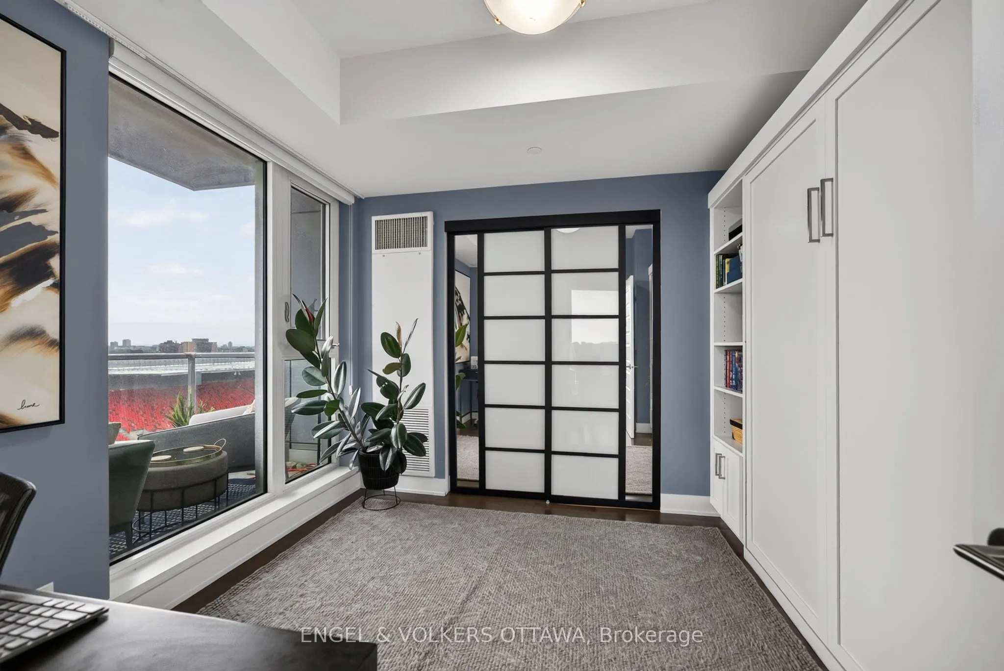 1035 Bank Street #1103