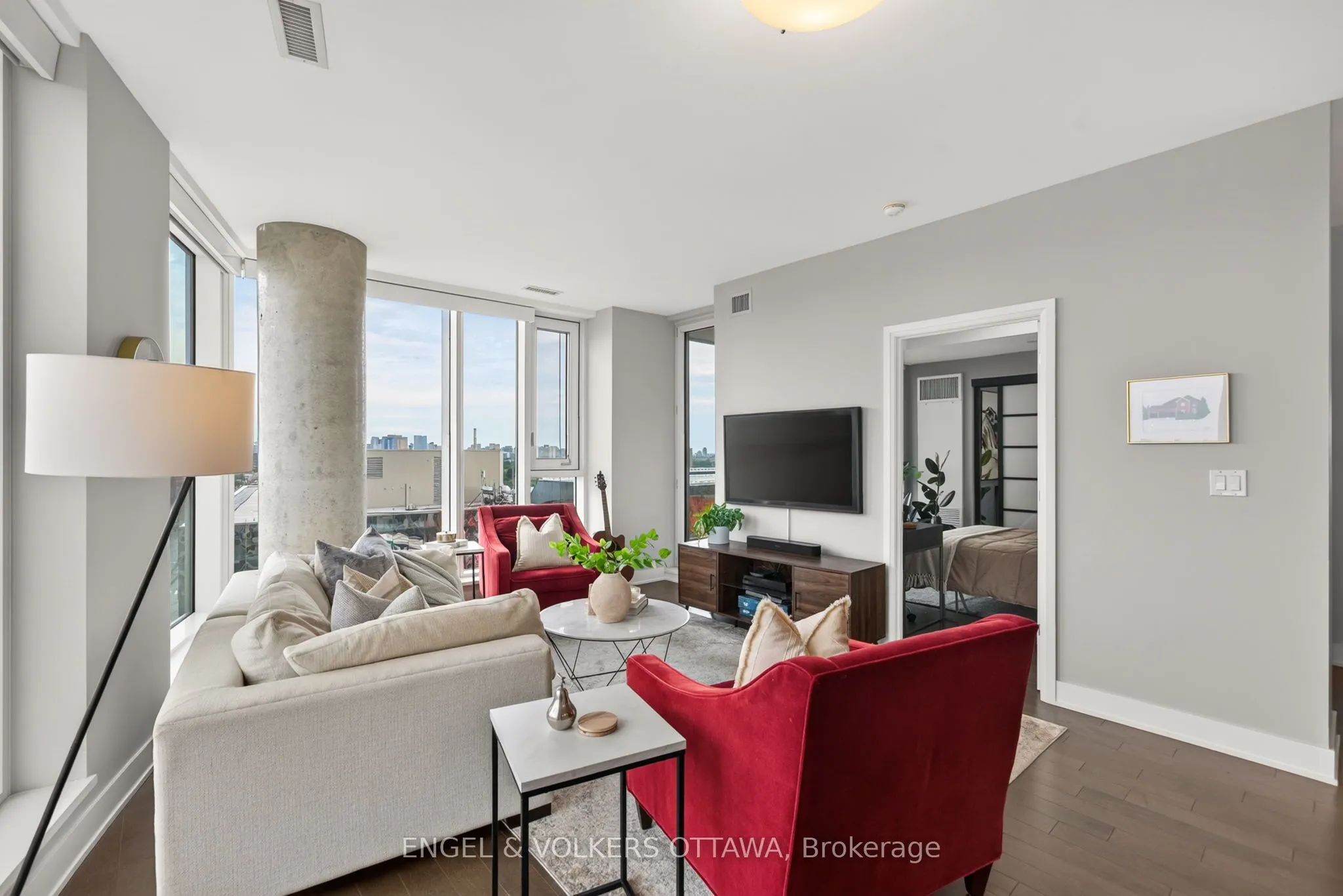 1035 Bank Street #1103