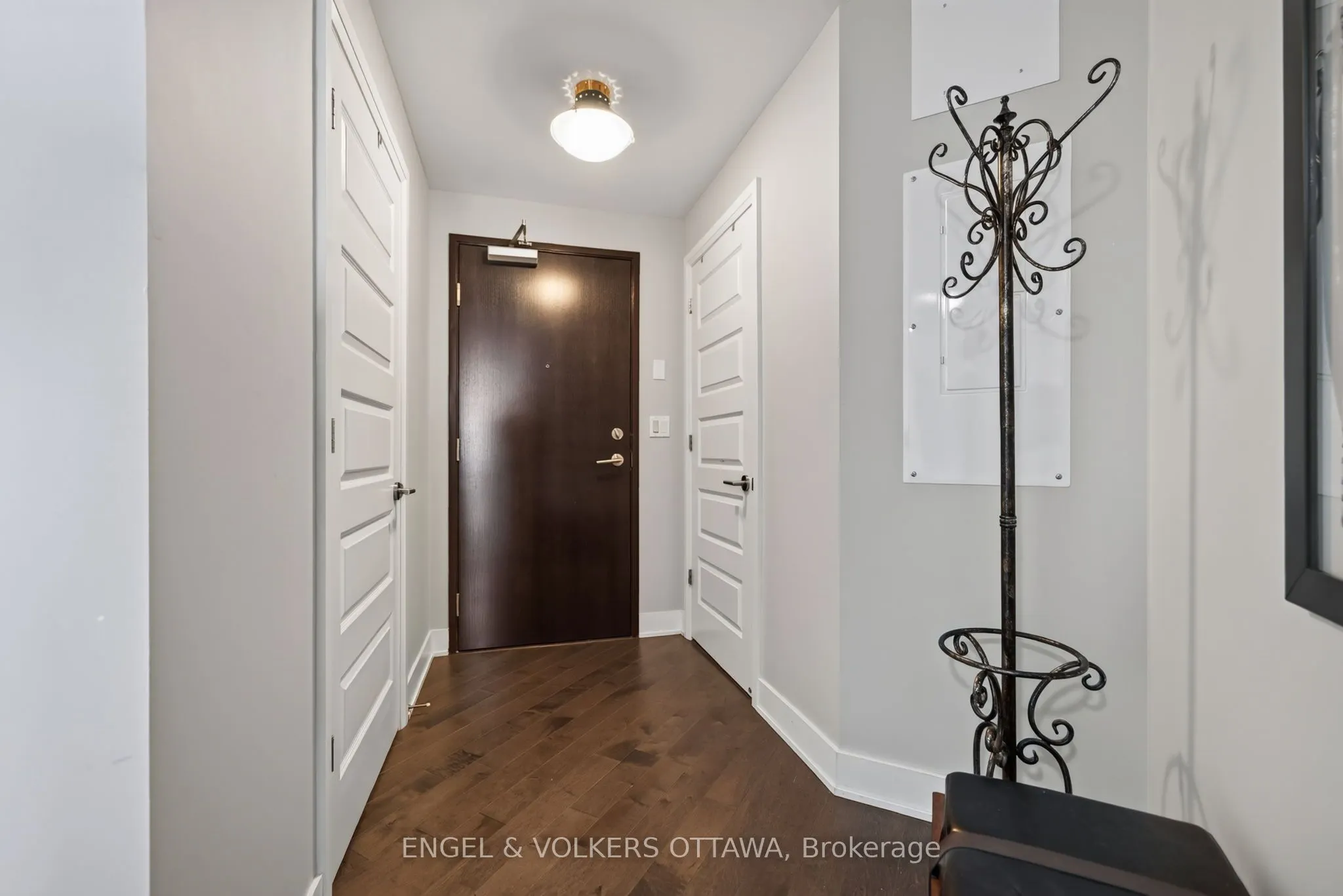 1035 Bank Street #1103