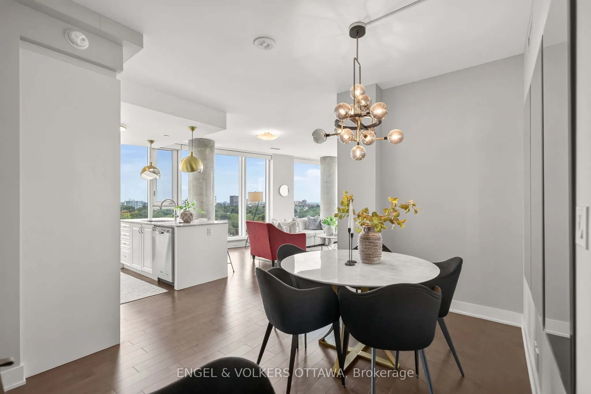 1035 Bank Street #1103