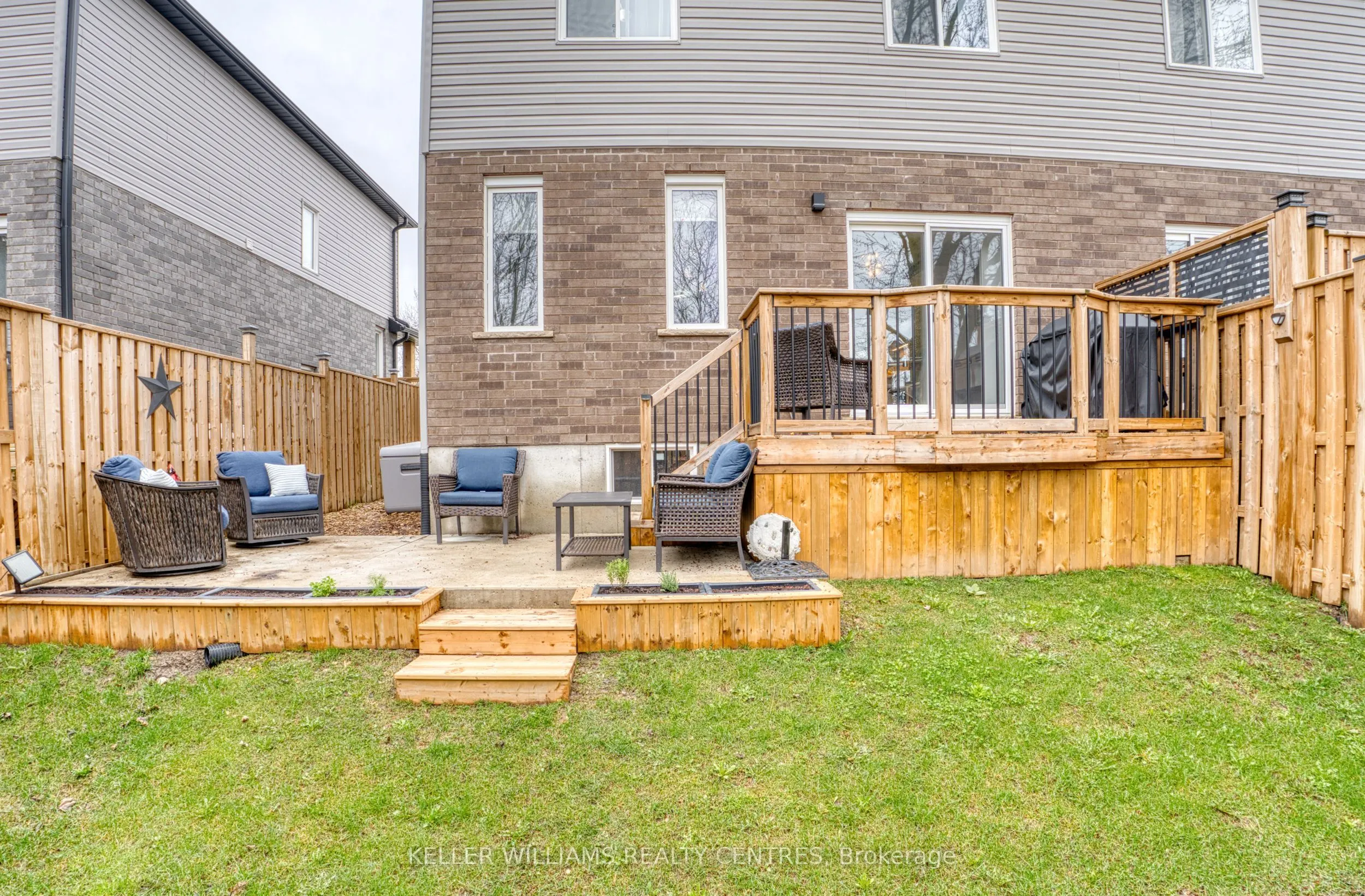 148 Jacob Street E