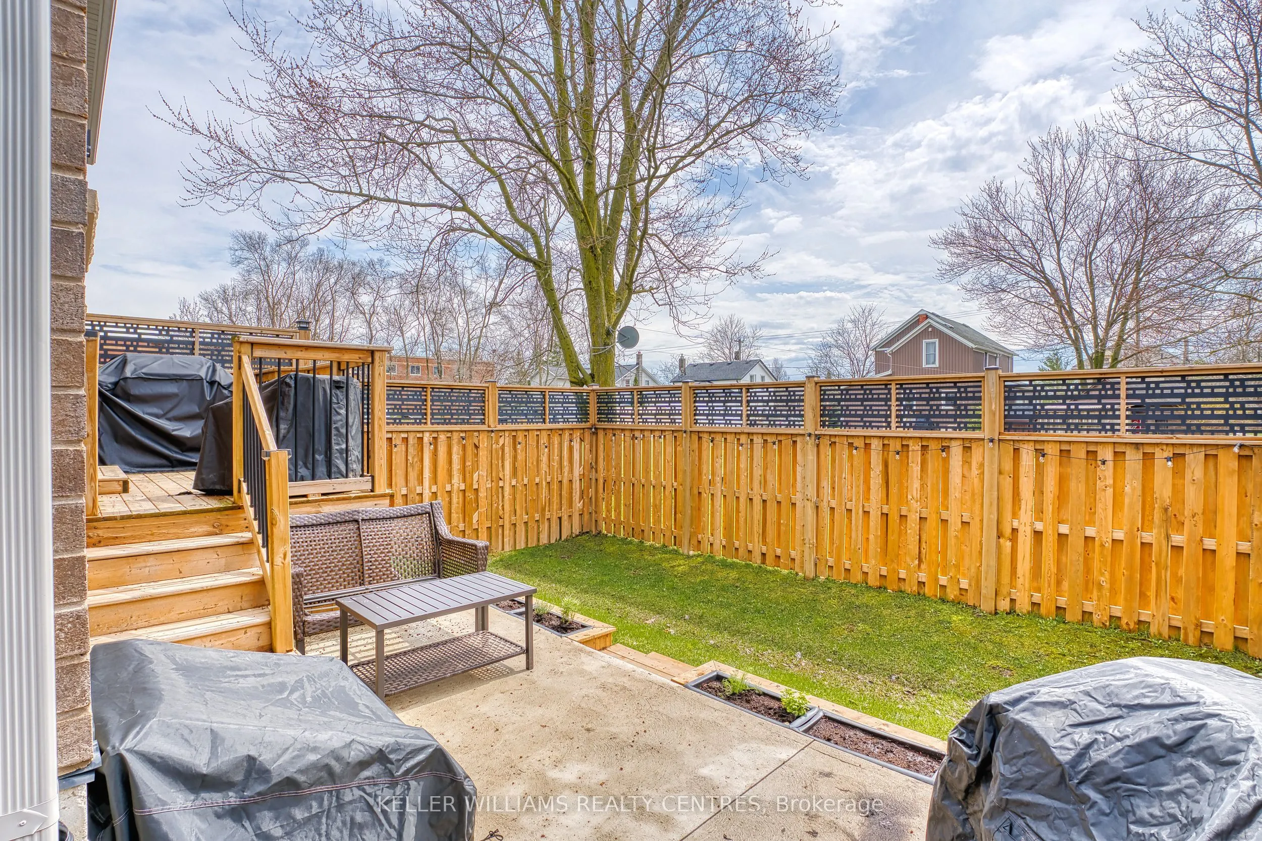 148 Jacob Street E