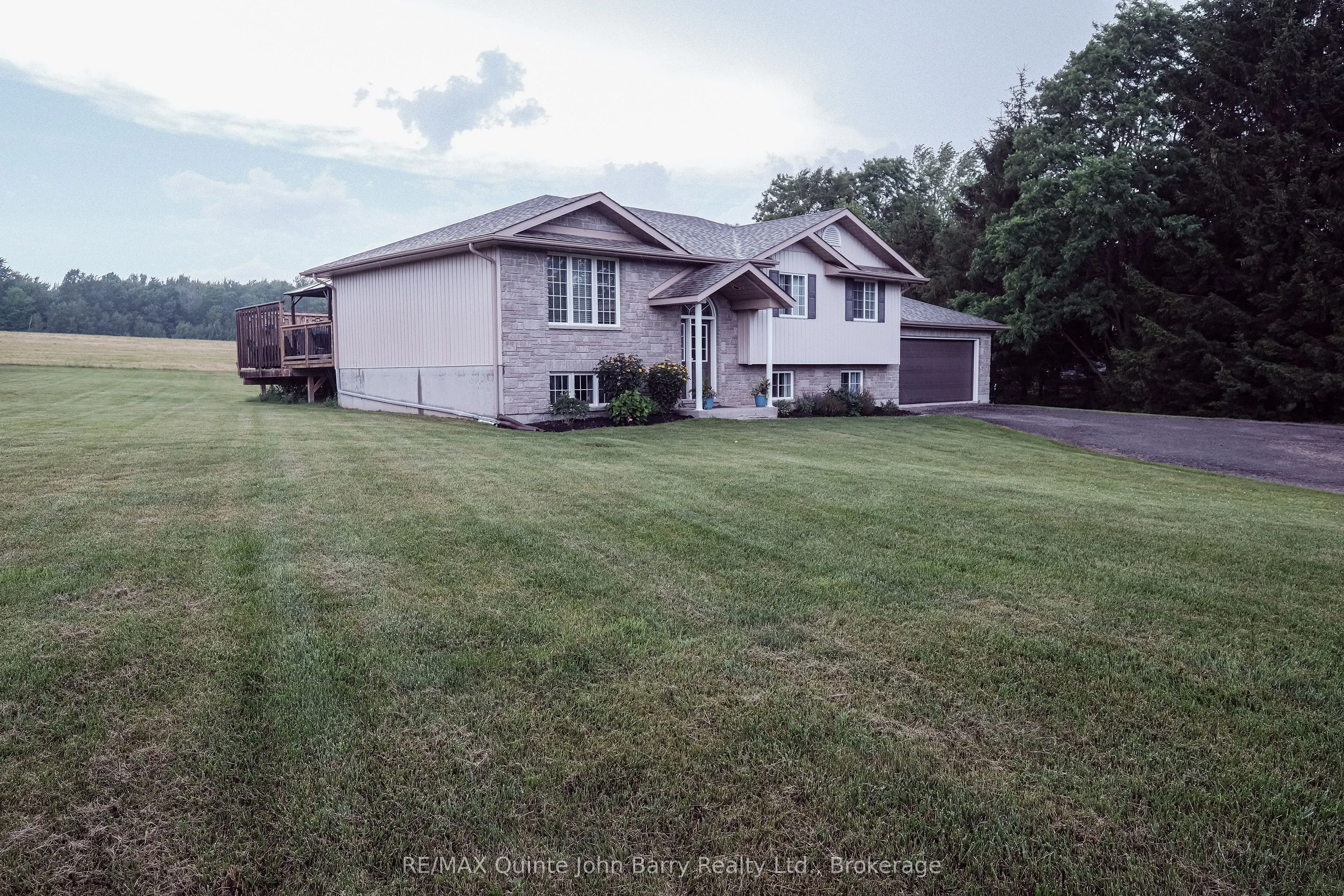 16566 Highway 2