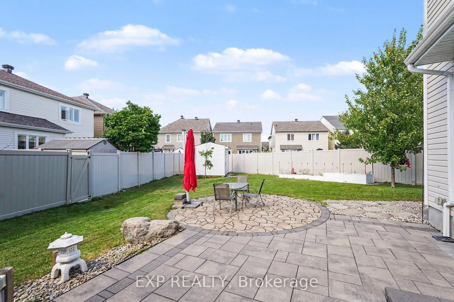 39 Pondhawk Way