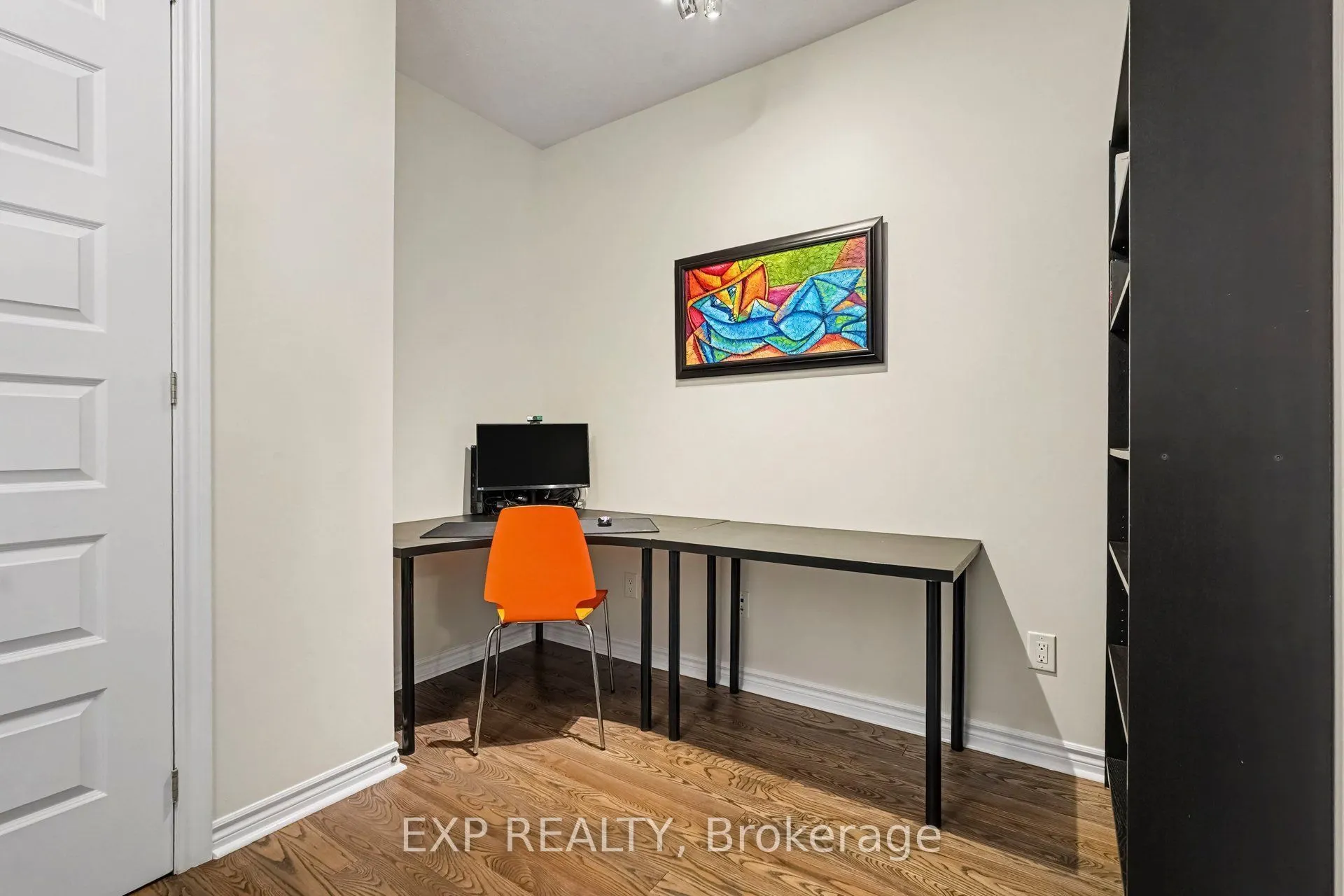 39 Pondhawk Way