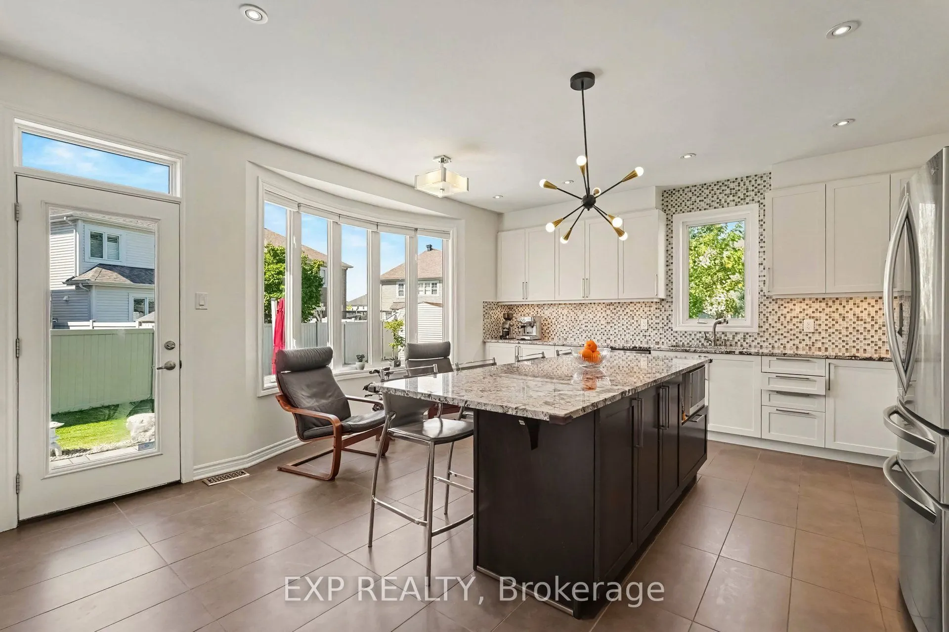 39 Pondhawk Way