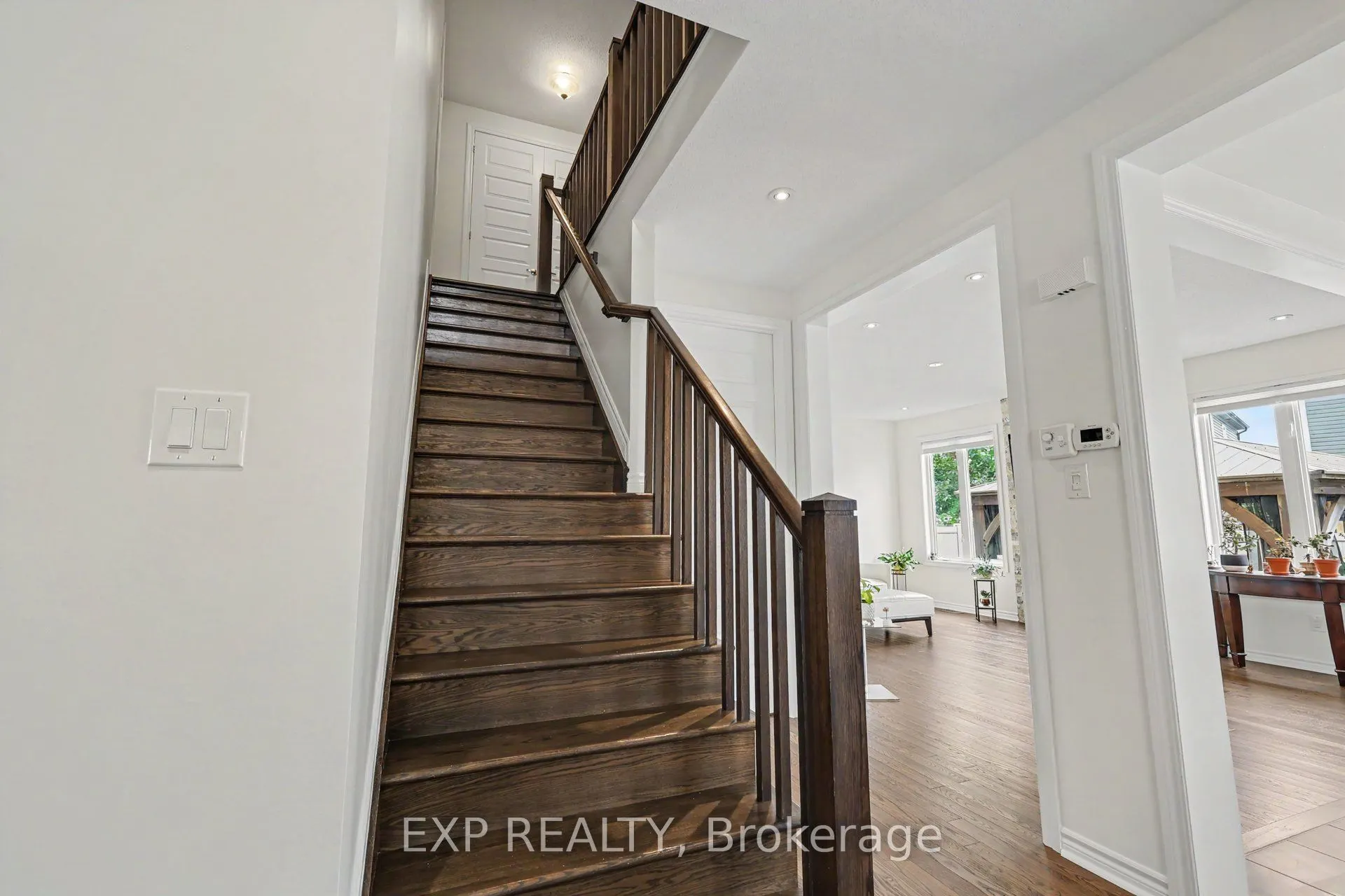 39 Pondhawk Way