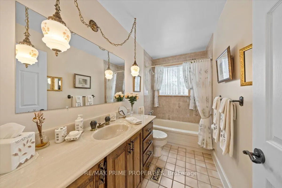 1530 Royal Orchard Drive