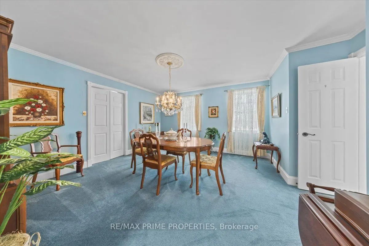 1530 Royal Orchard Drive