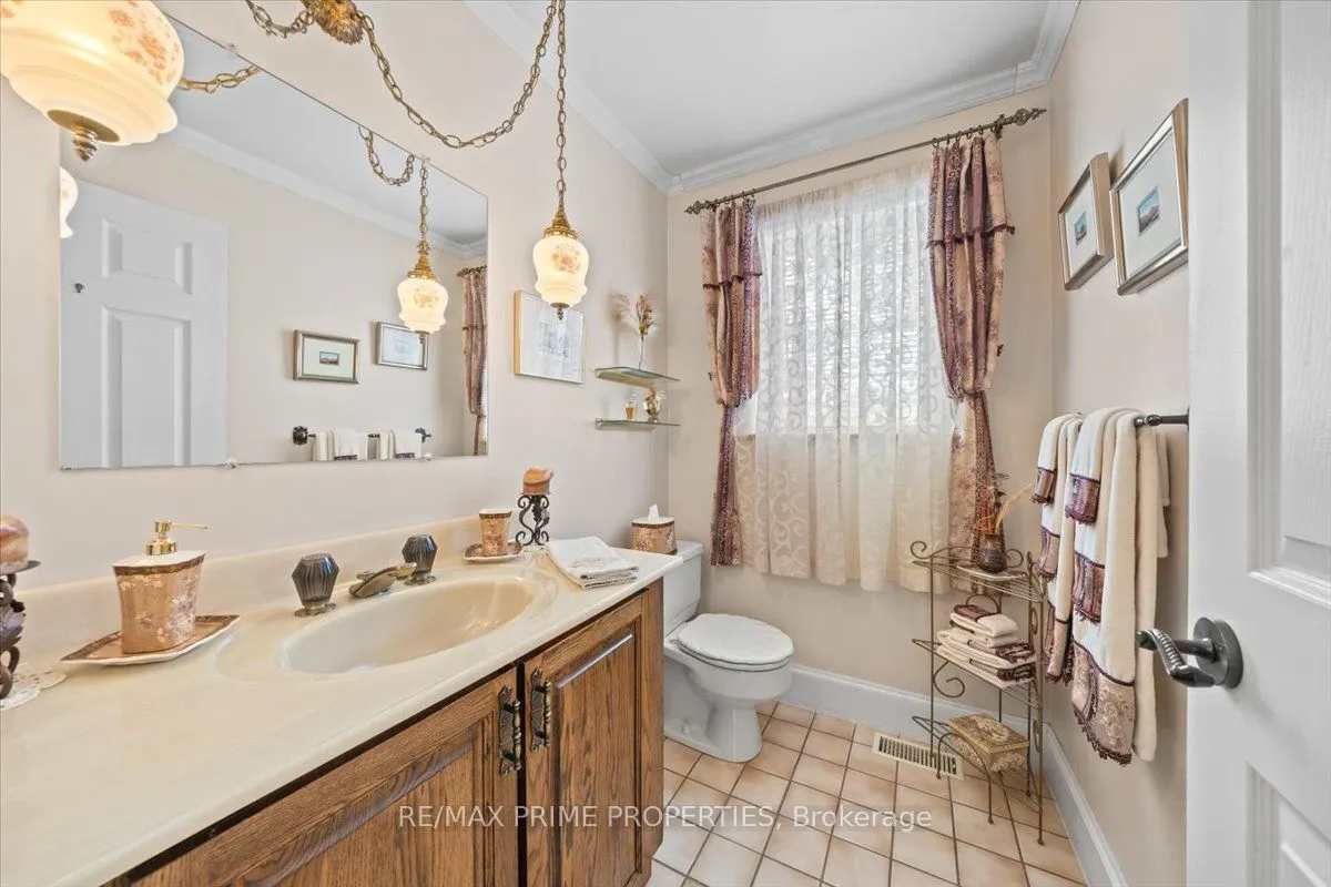 1530 Royal Orchard Drive