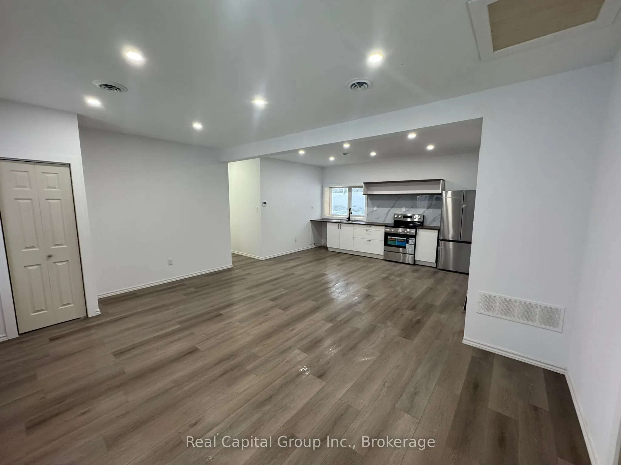 385 Gables Road
