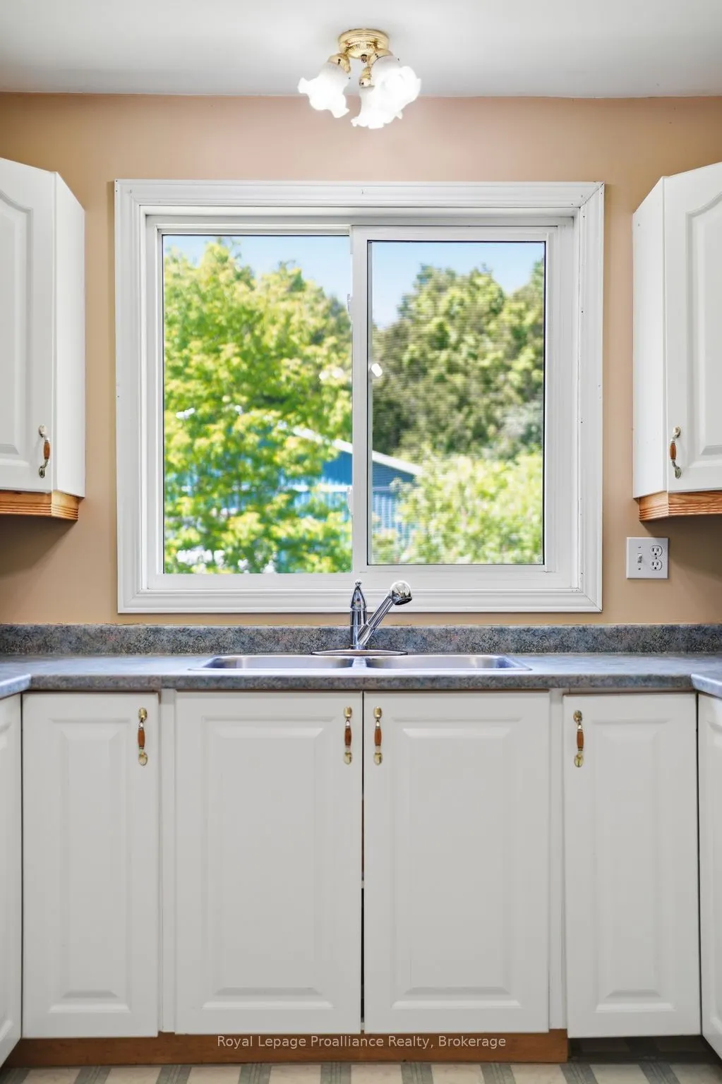 2103 Ron Harnden Road