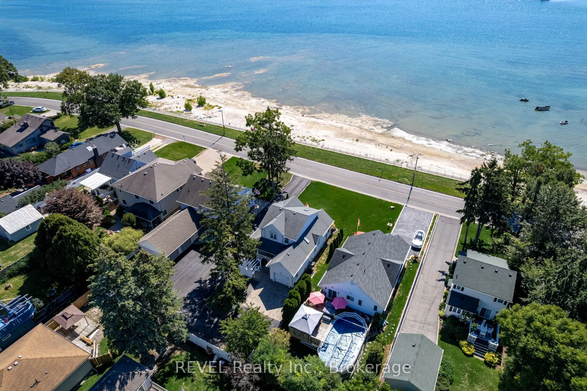 177 Lakeshore Road W