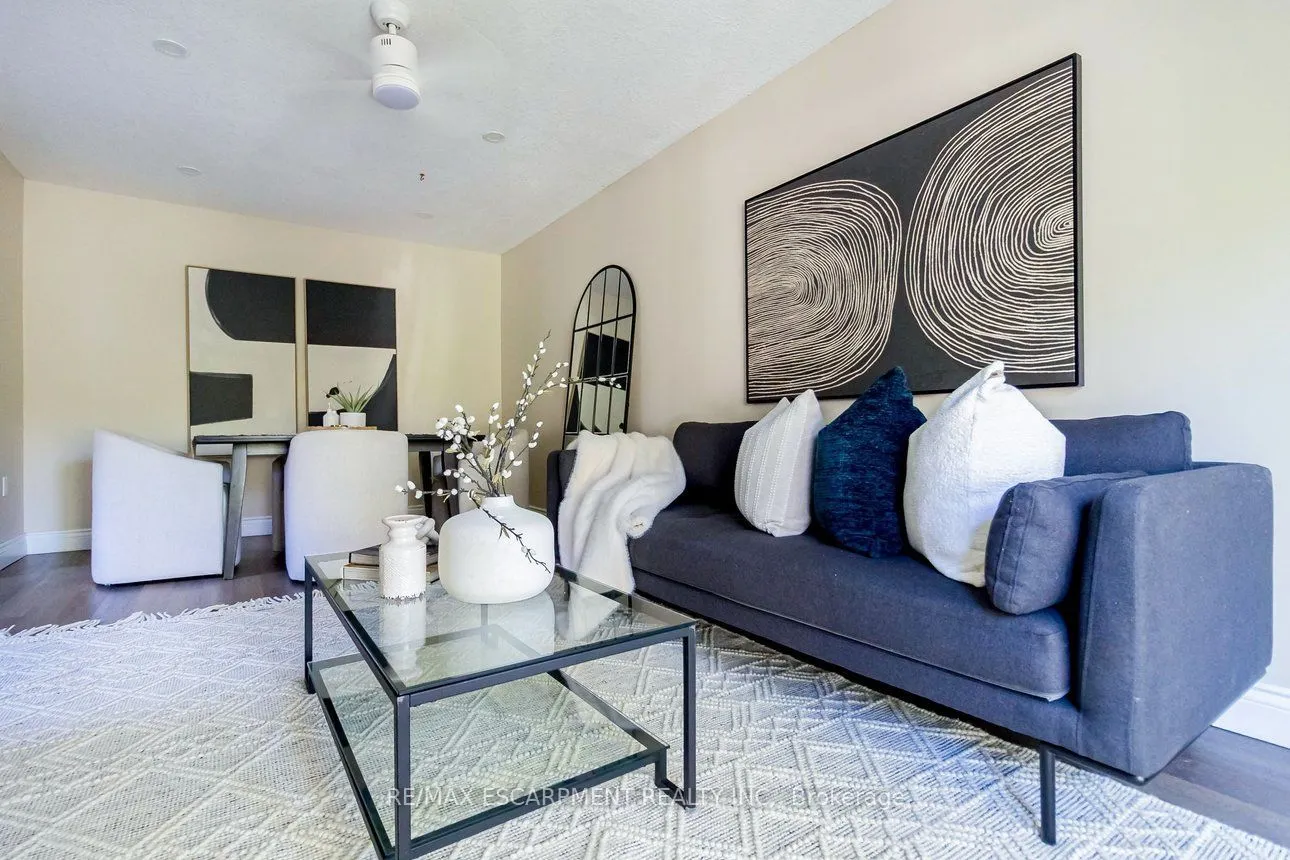 336 Jackson Street W
