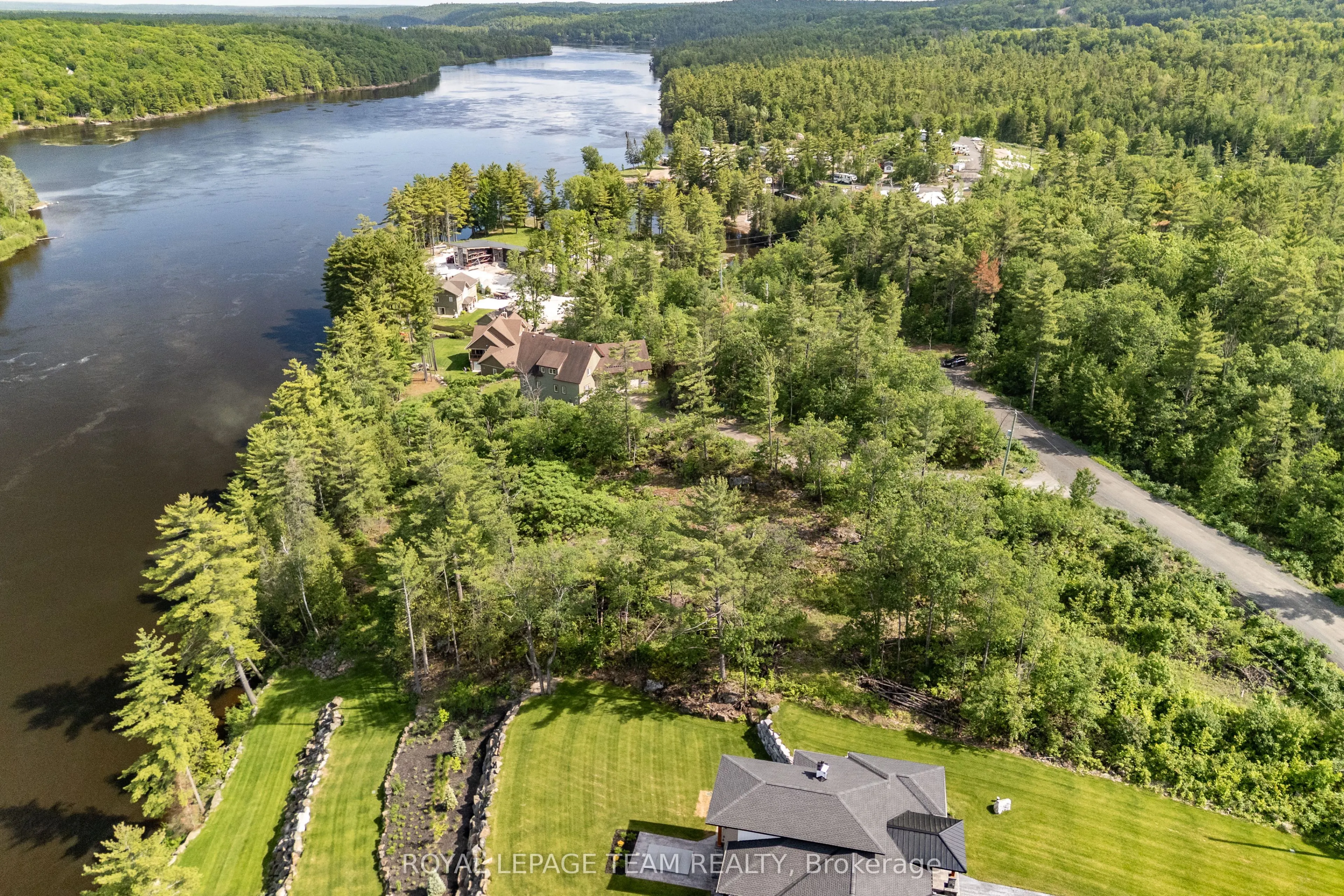 77 Carriage Landing Drive