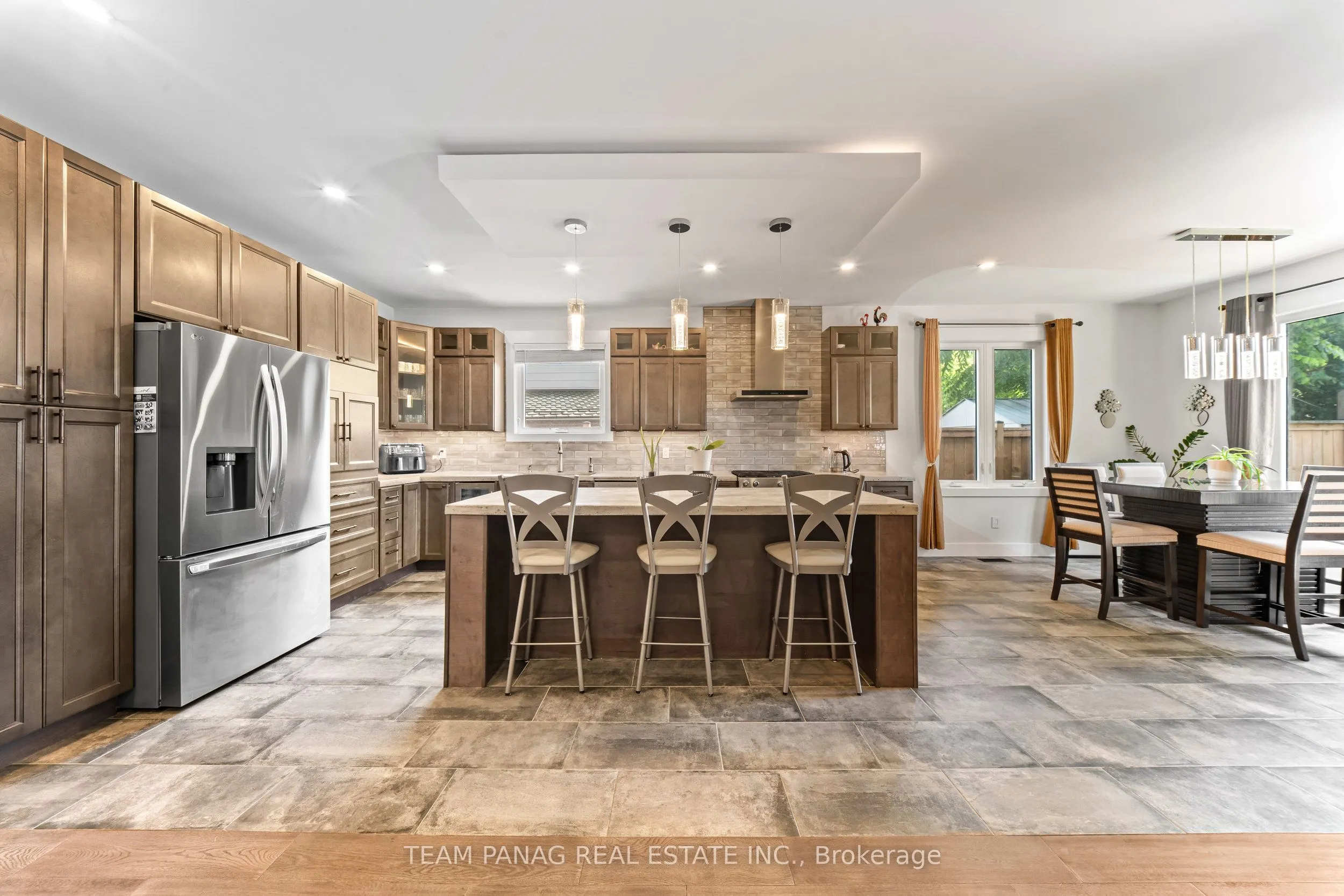 646 West 5th Street