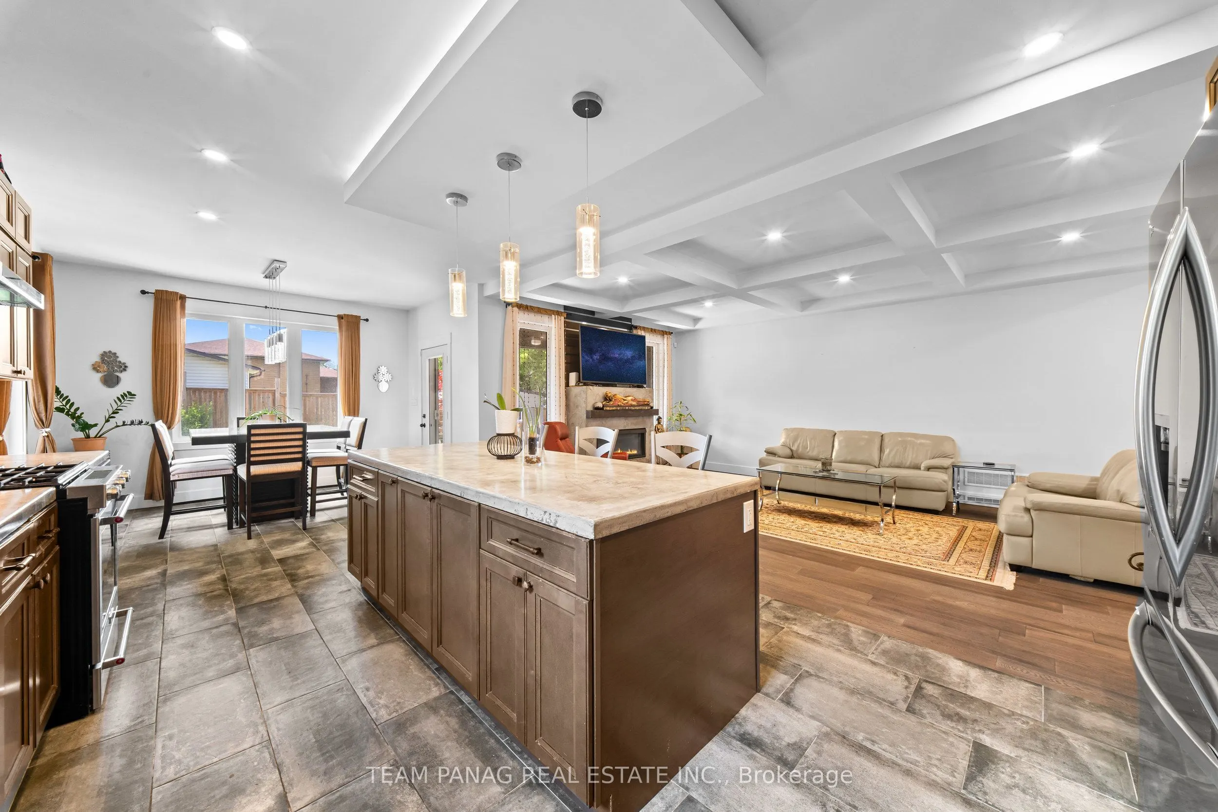646 West 5th Street