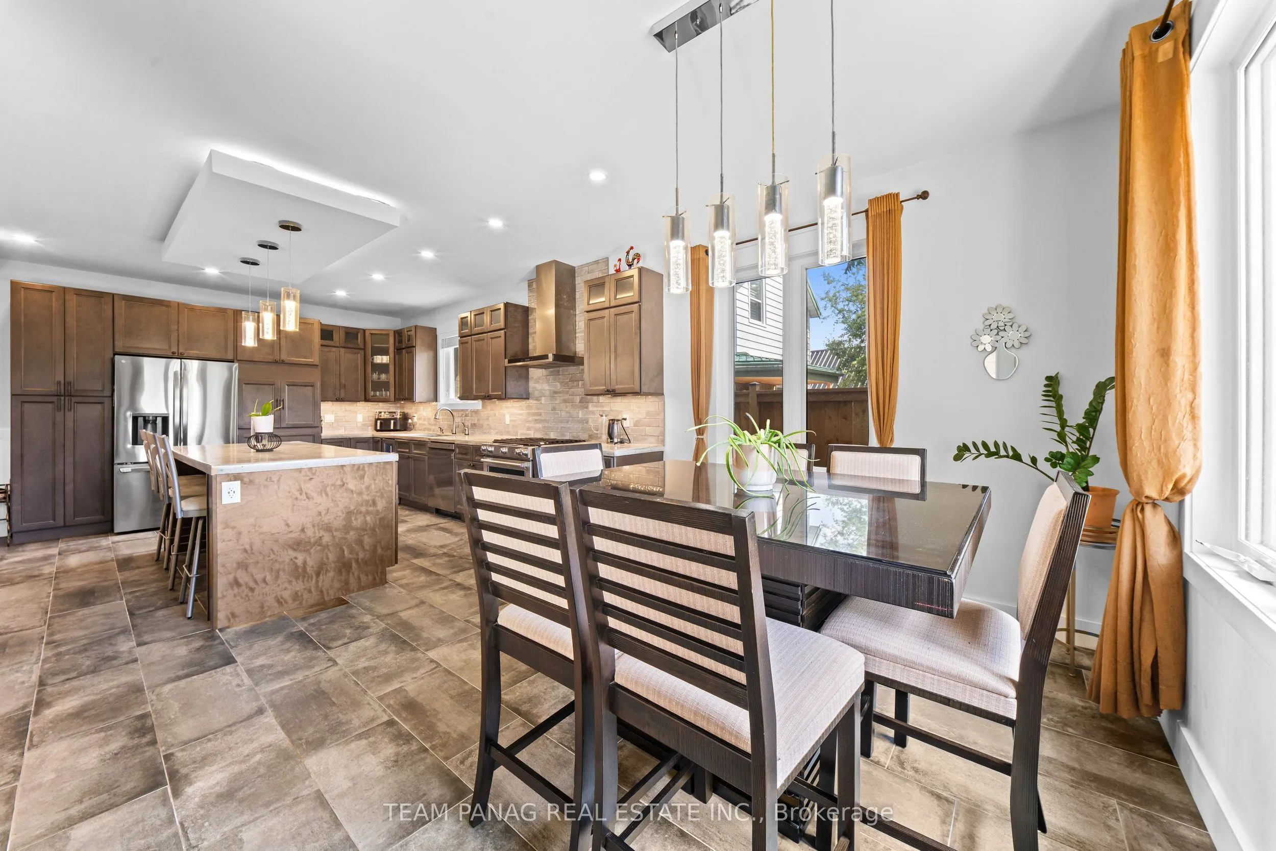 646 West 5th Street