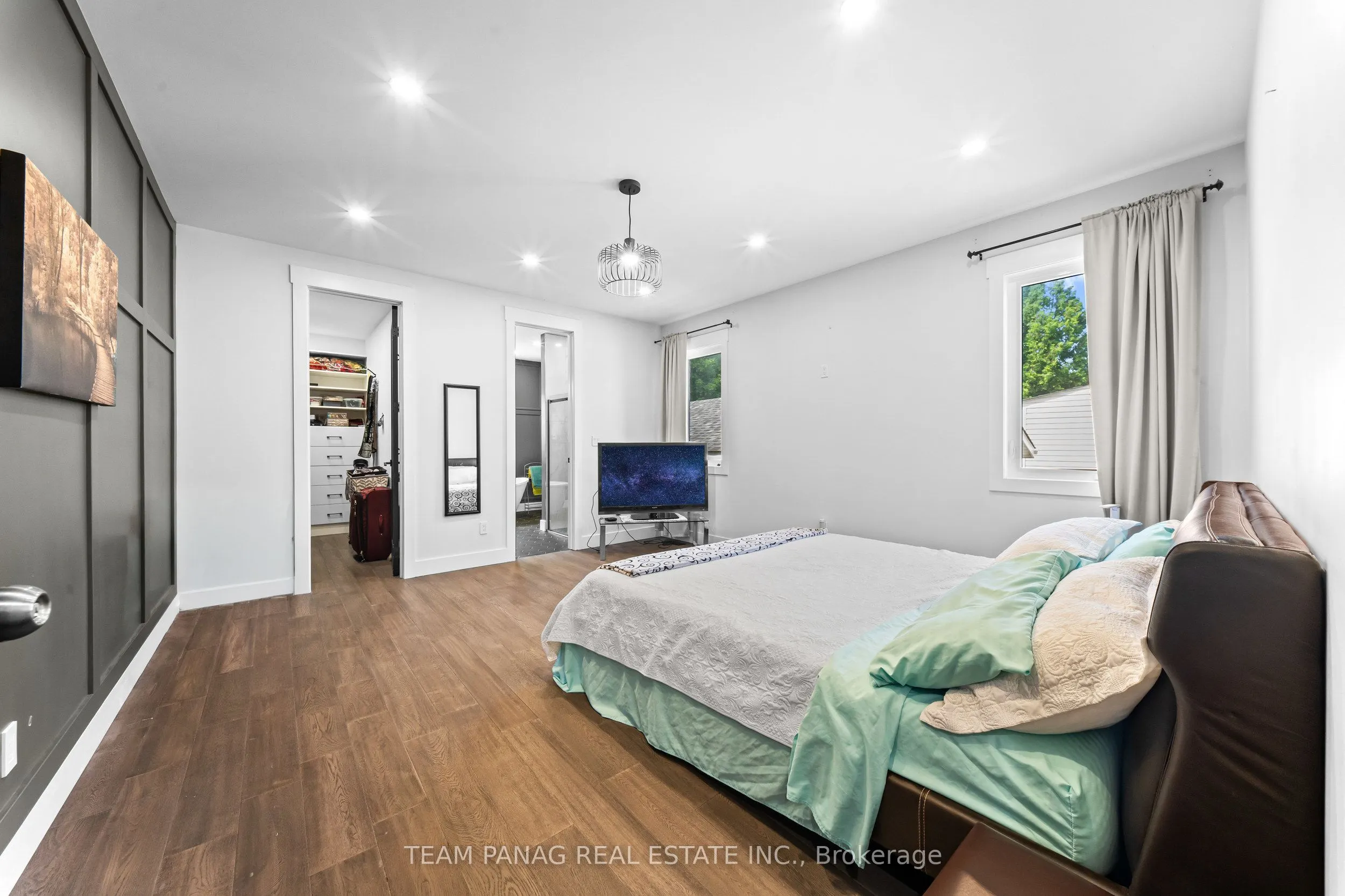 646 West 5th Street