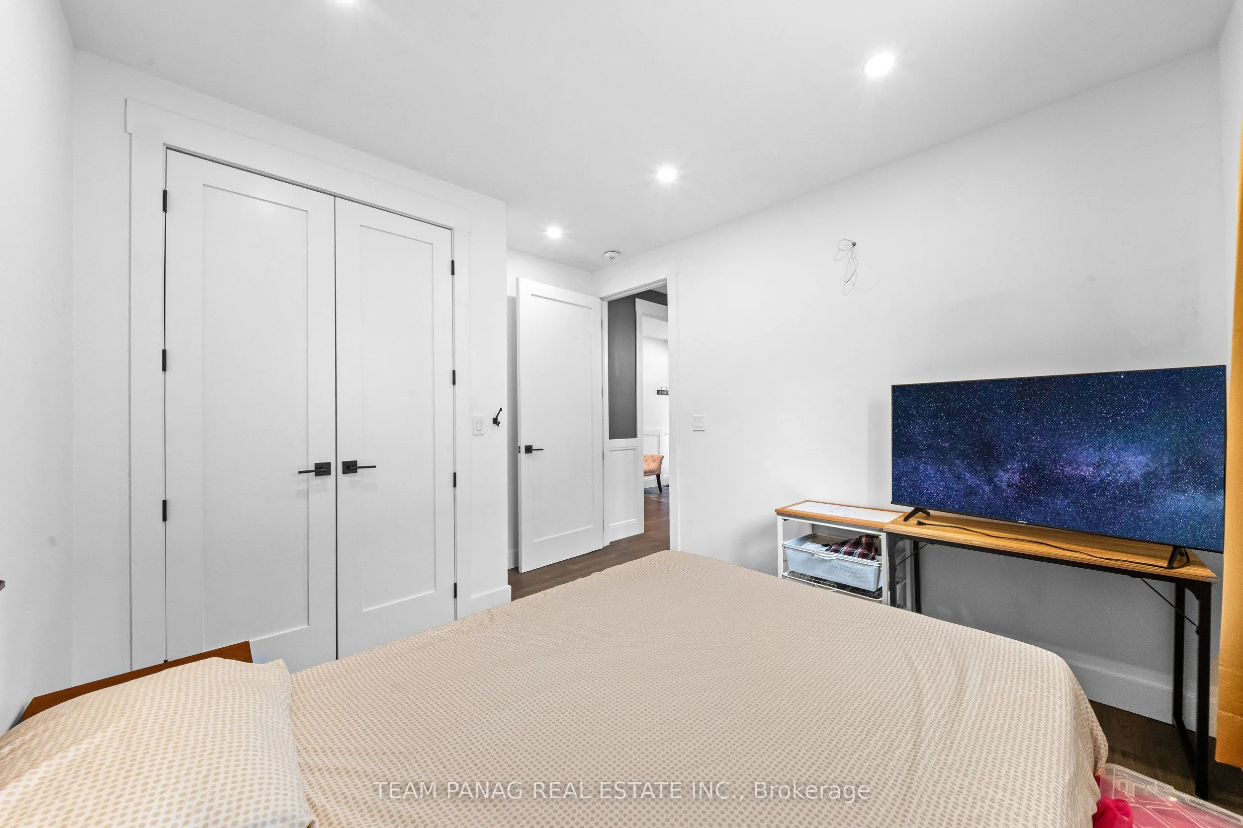 646 West 5th Street