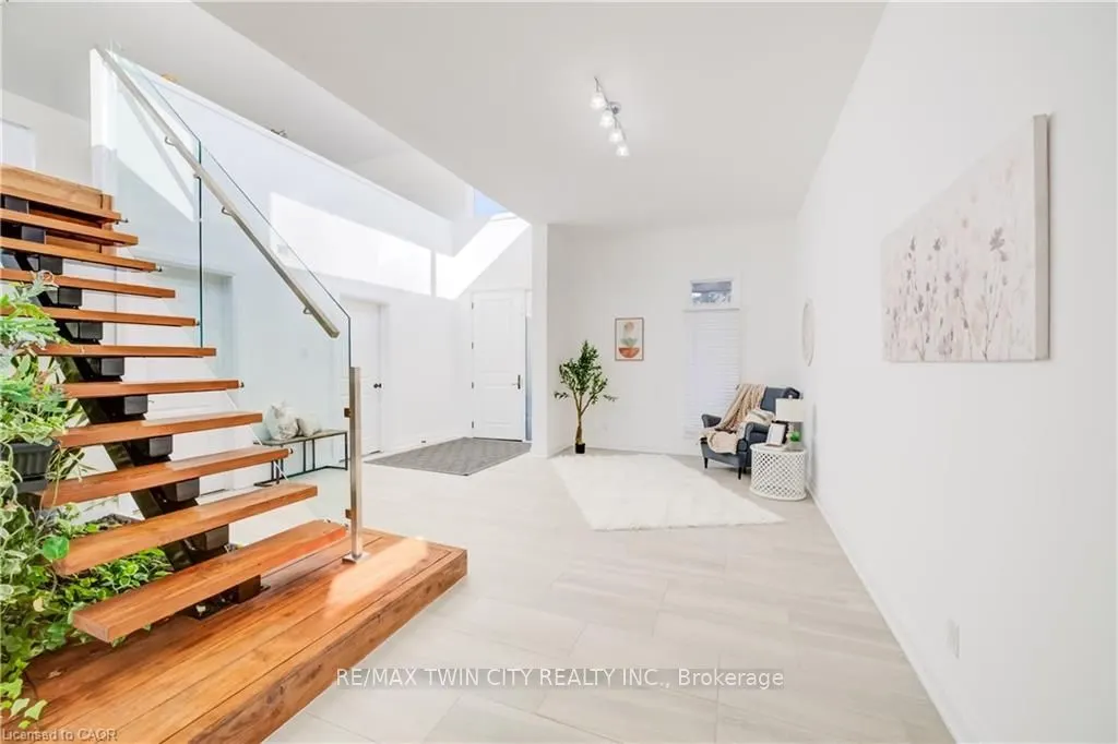 149 WOOLWICH Street