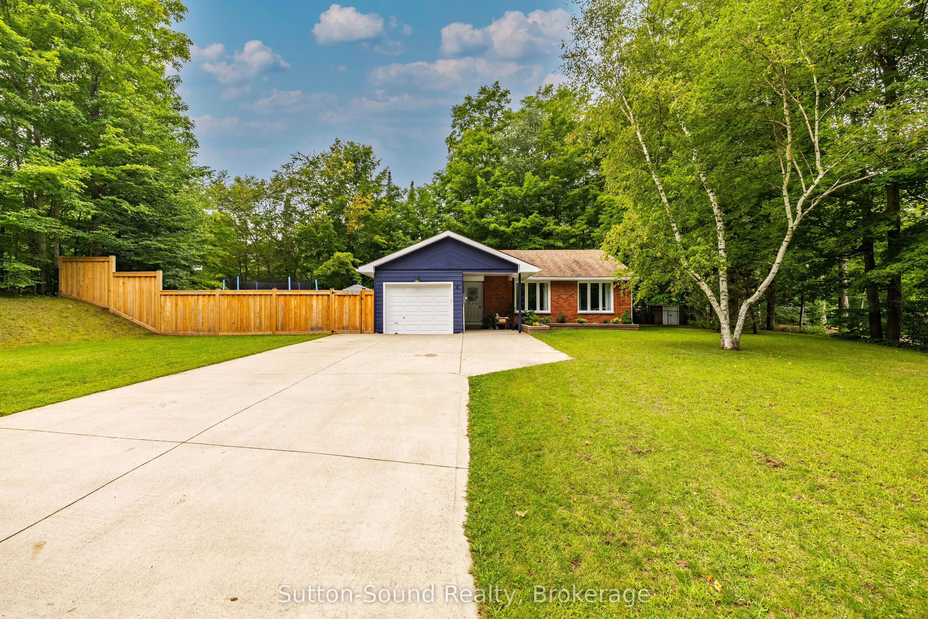 4 Maplewood Drive