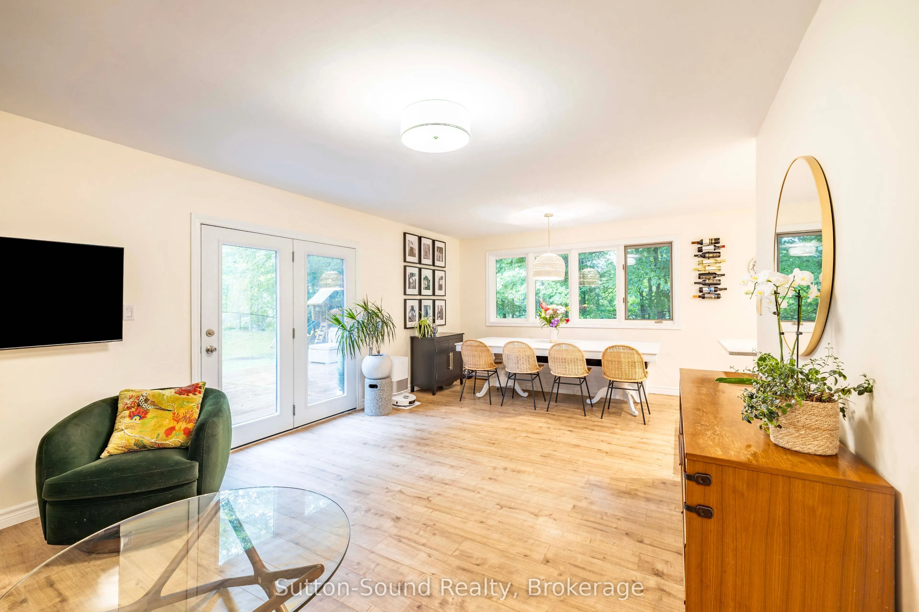 4 Maplewood Drive