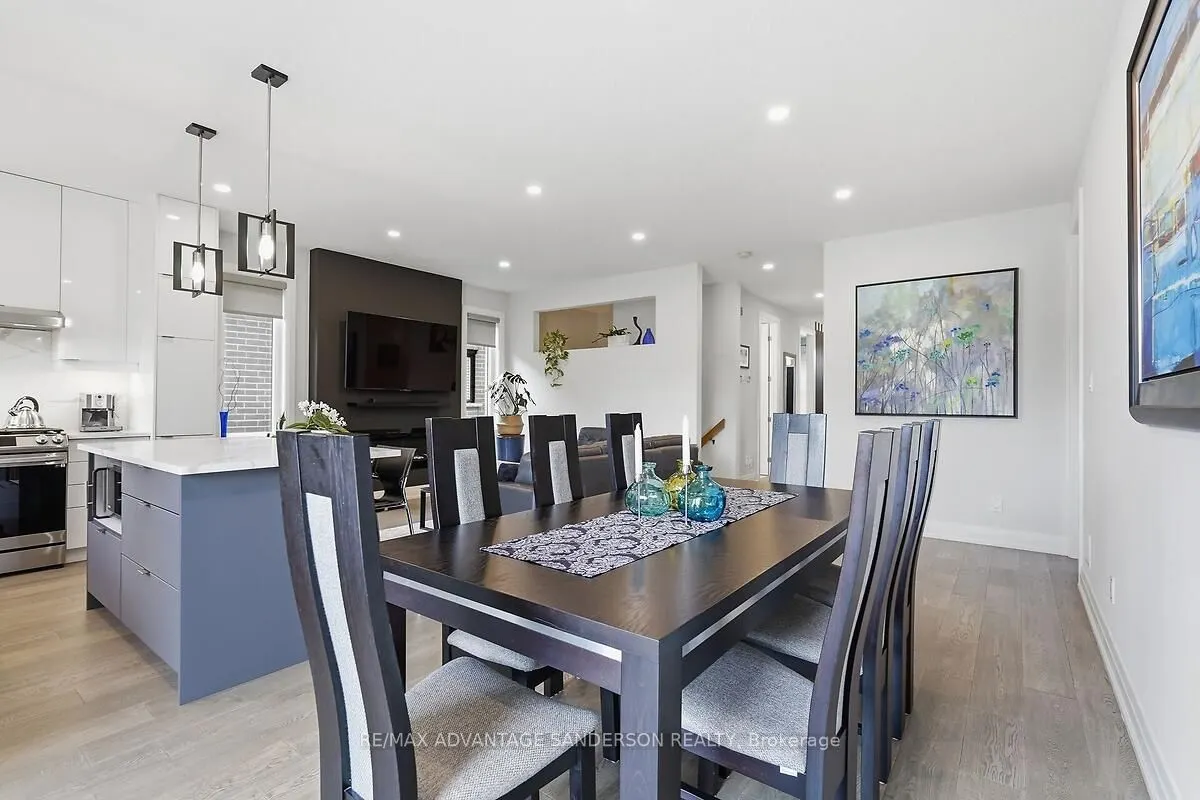 383 Daventry Way #26
