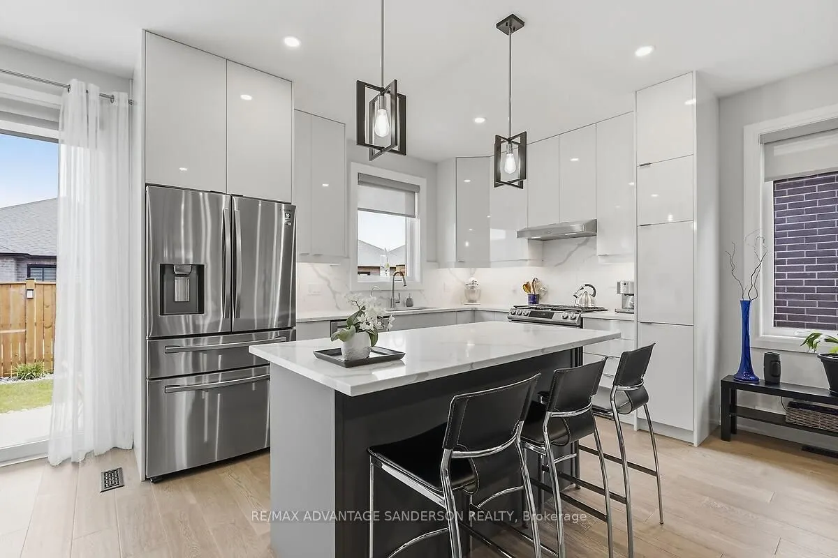 383 Daventry Way #26