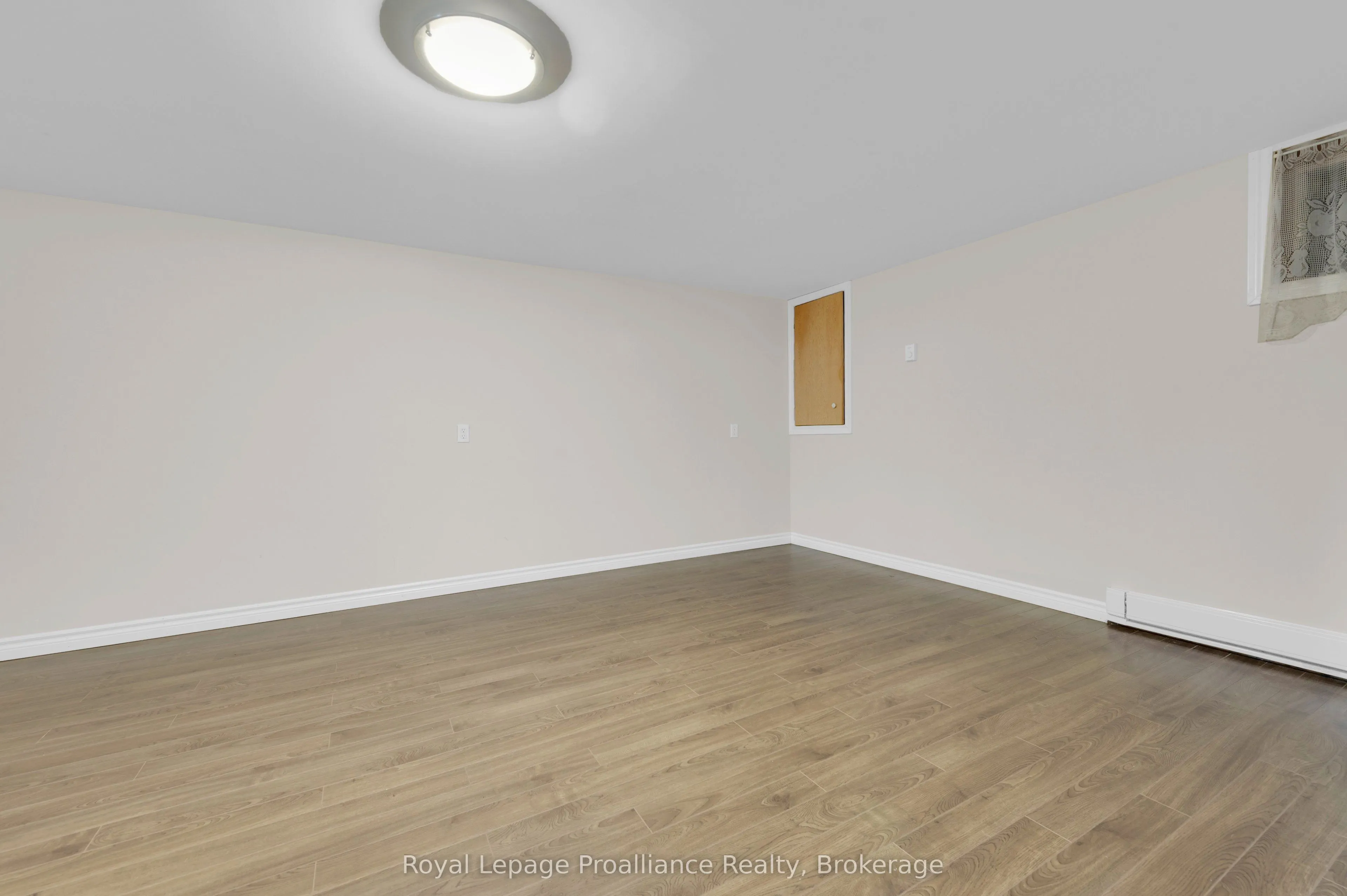 37 Young Street #D
