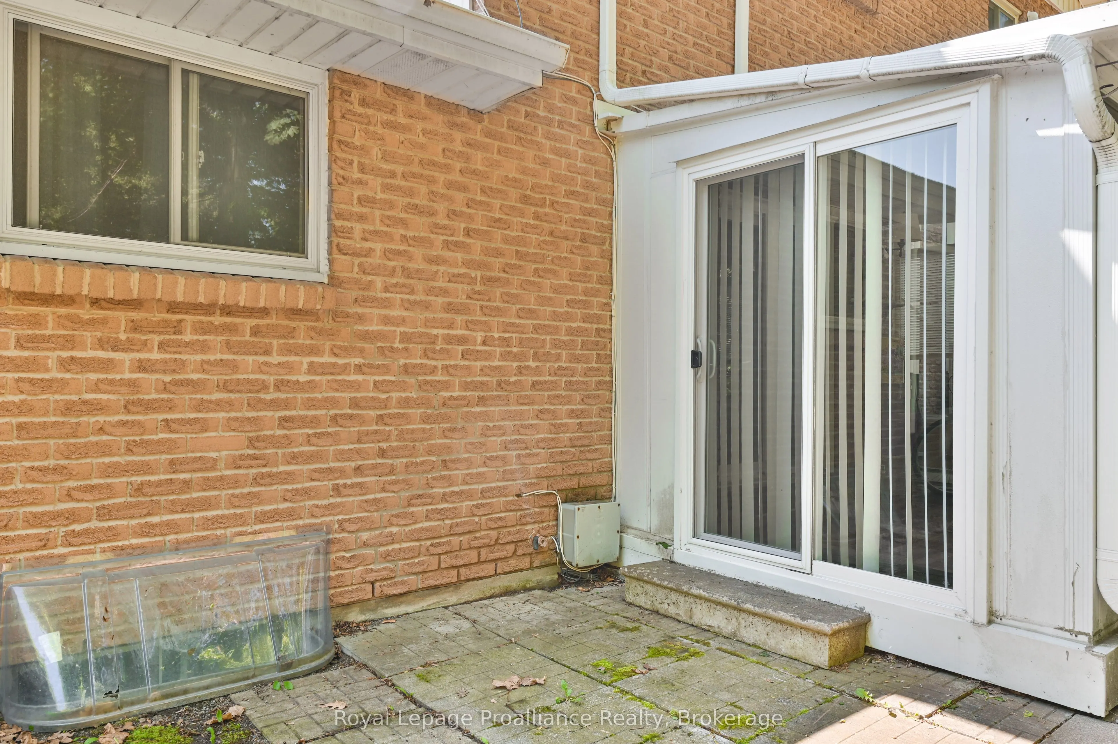37 Young Street #D