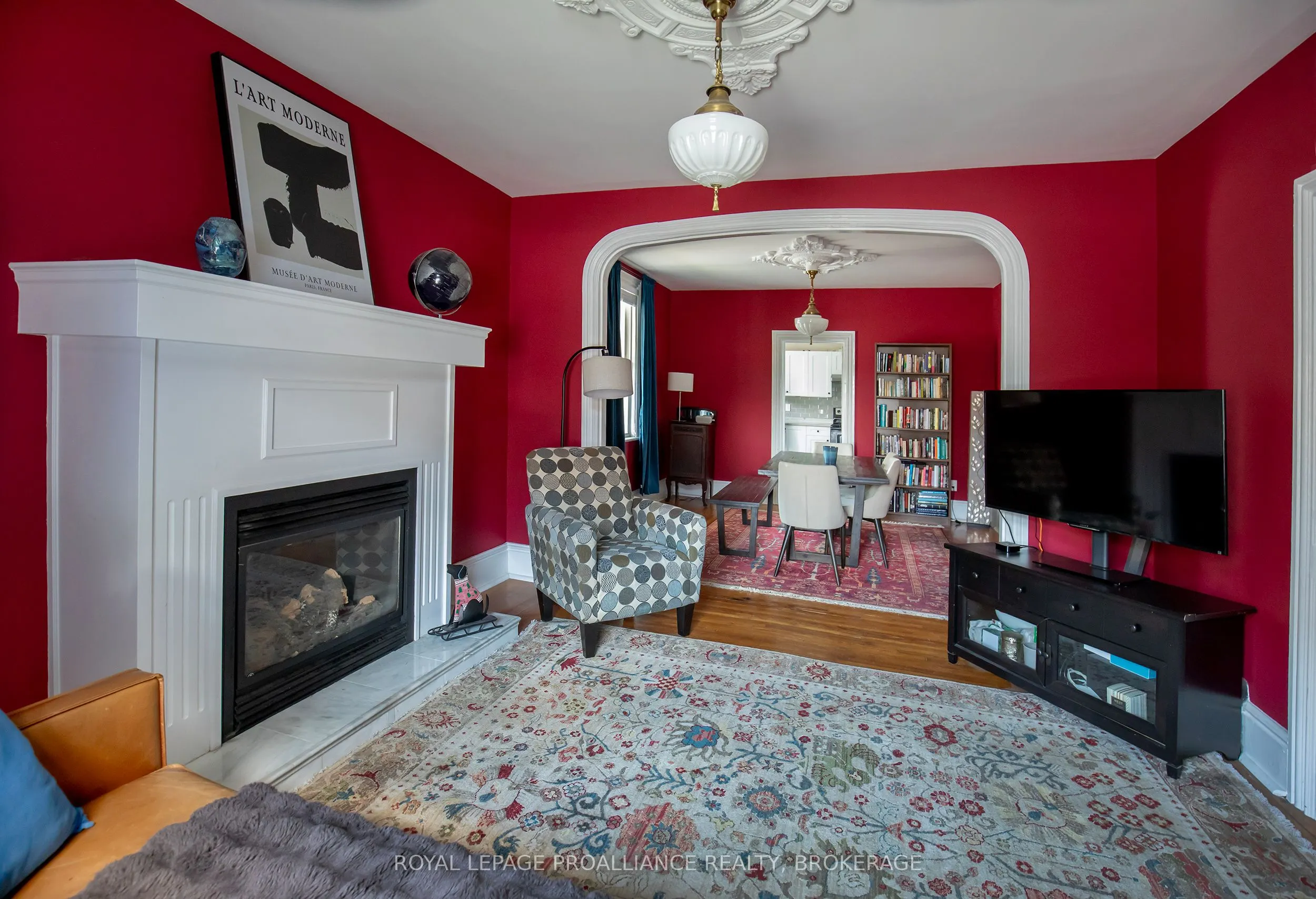 300 Sydenham Street