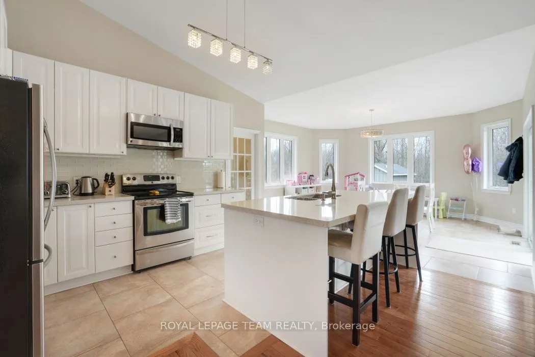 986 South Gower Drive