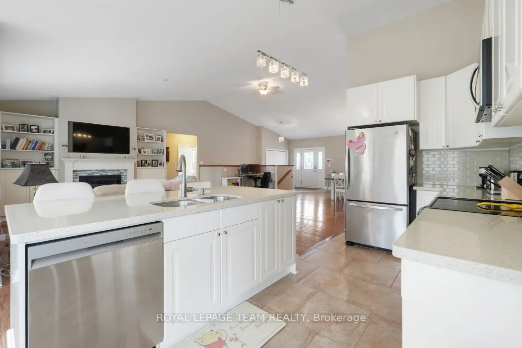 986 South Gower Drive