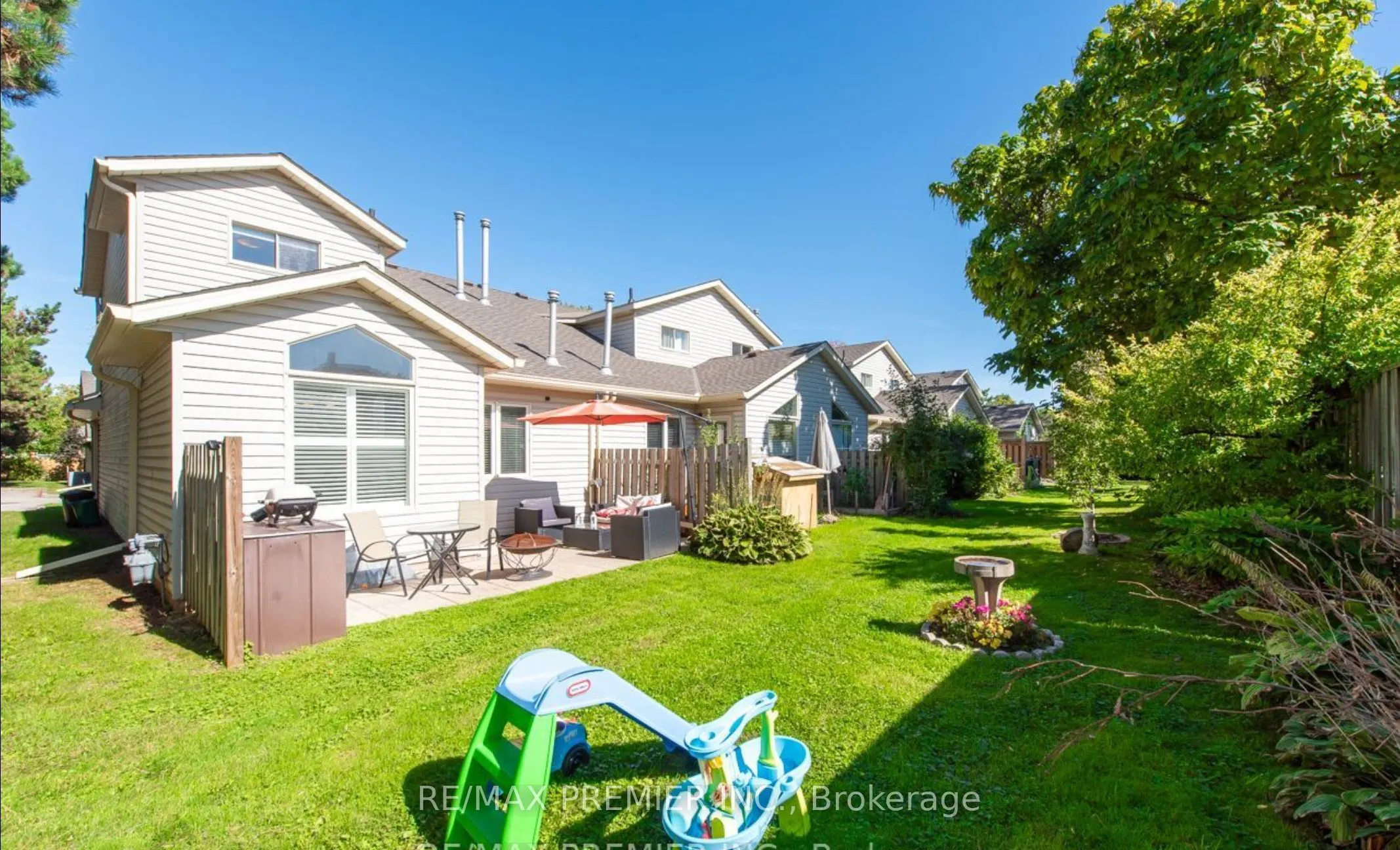 9 Wentworth Drive #13