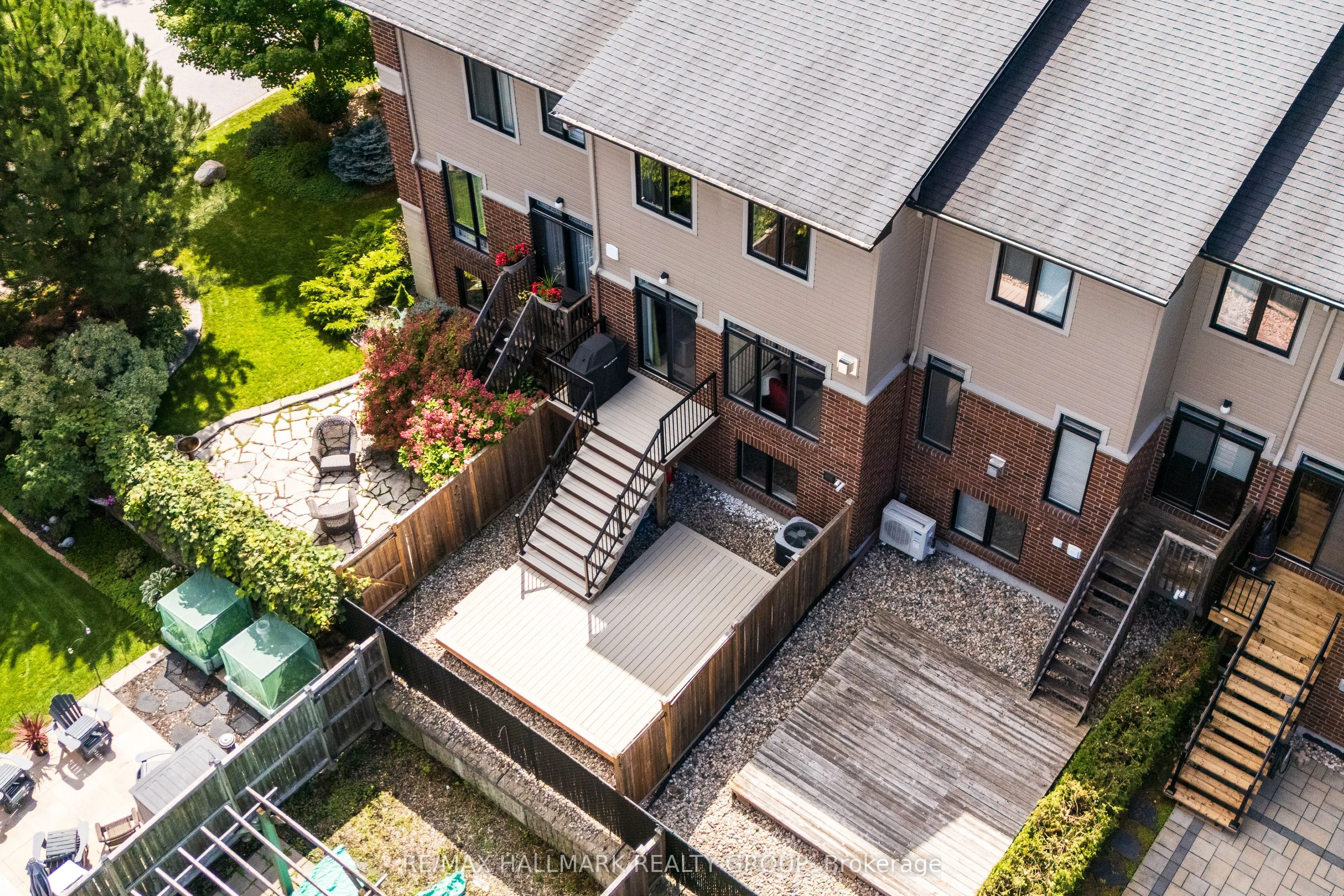 1125 Tischart Crescent