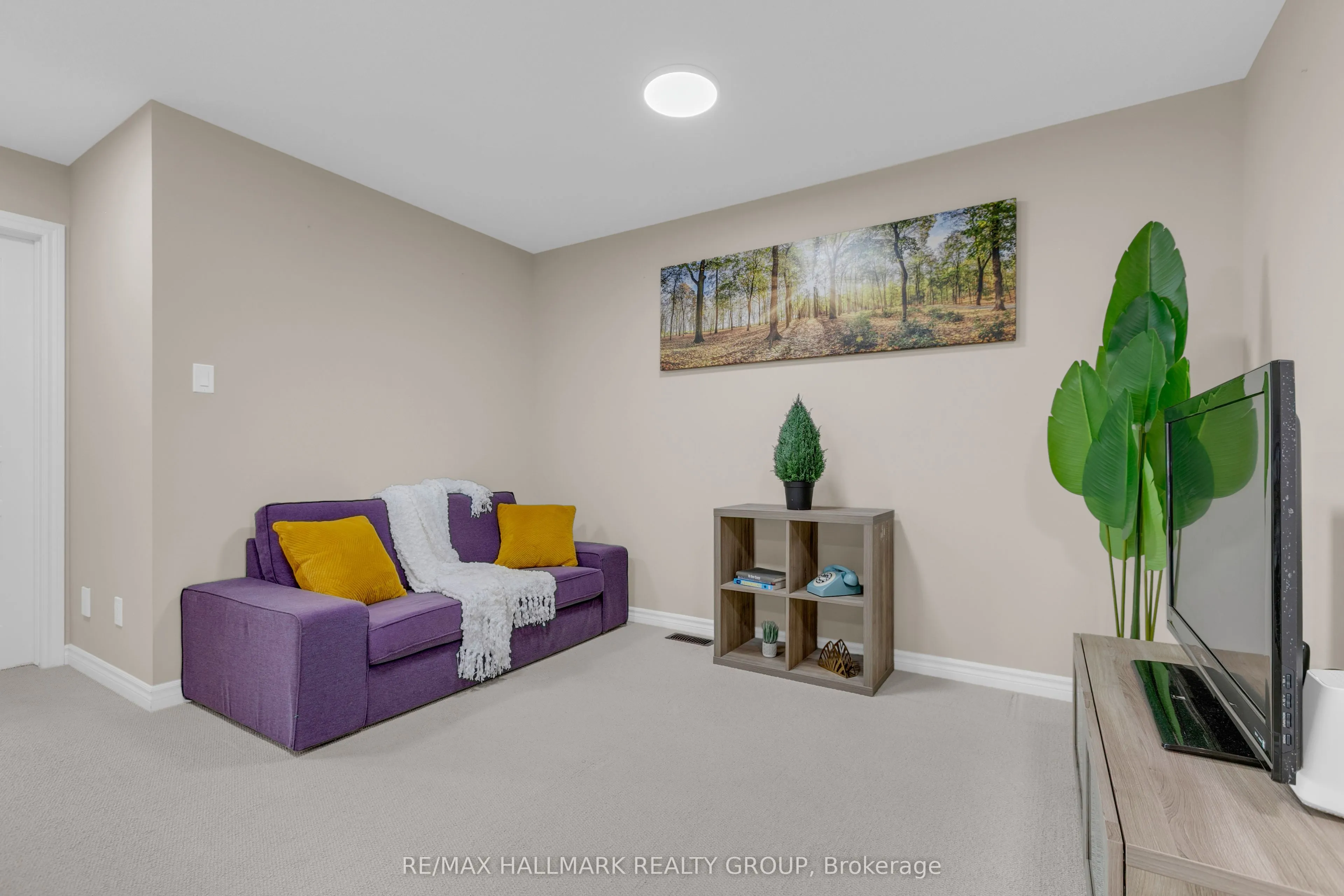 1125 Tischart Crescent