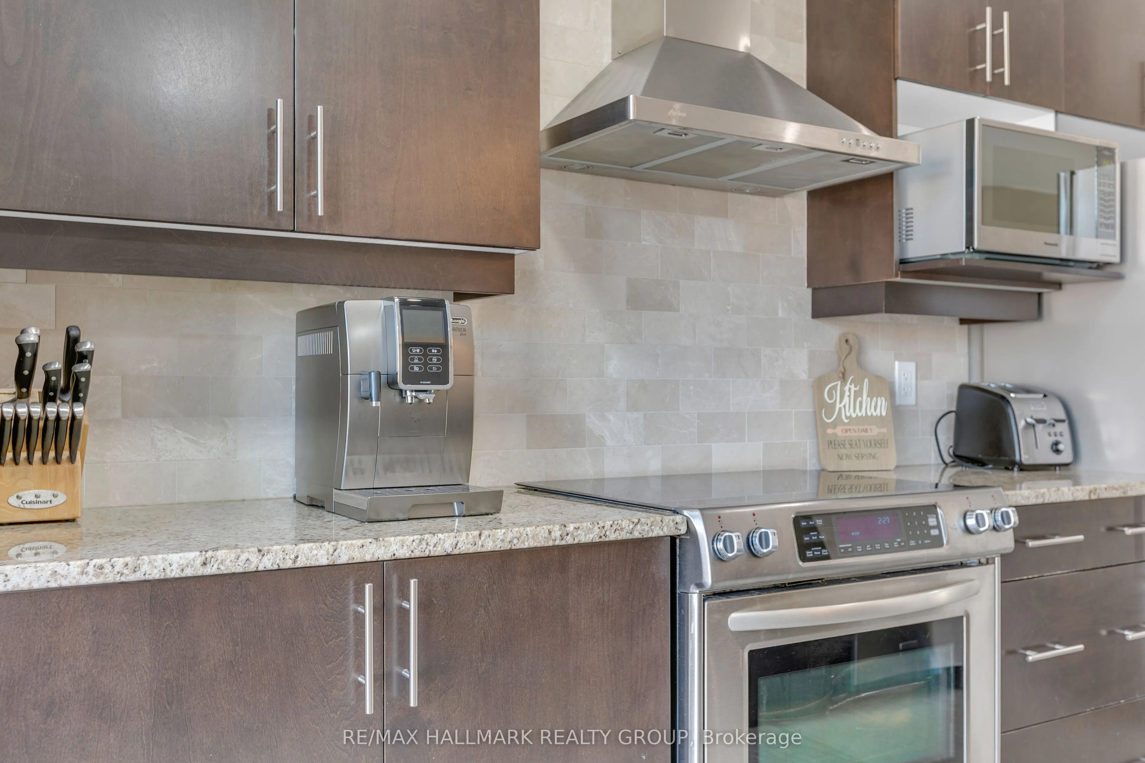 1125 Tischart Crescent
