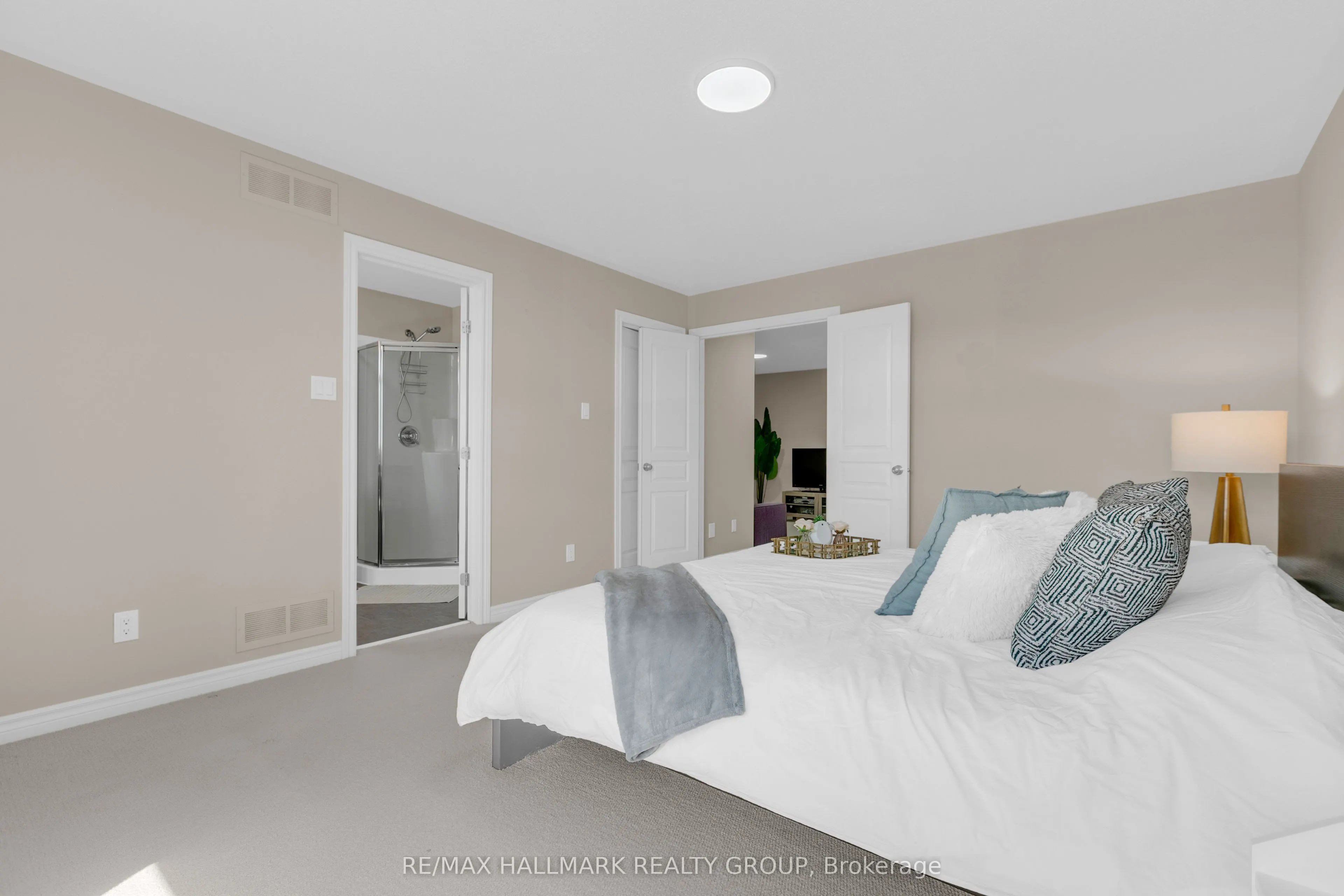1125 Tischart Crescent
